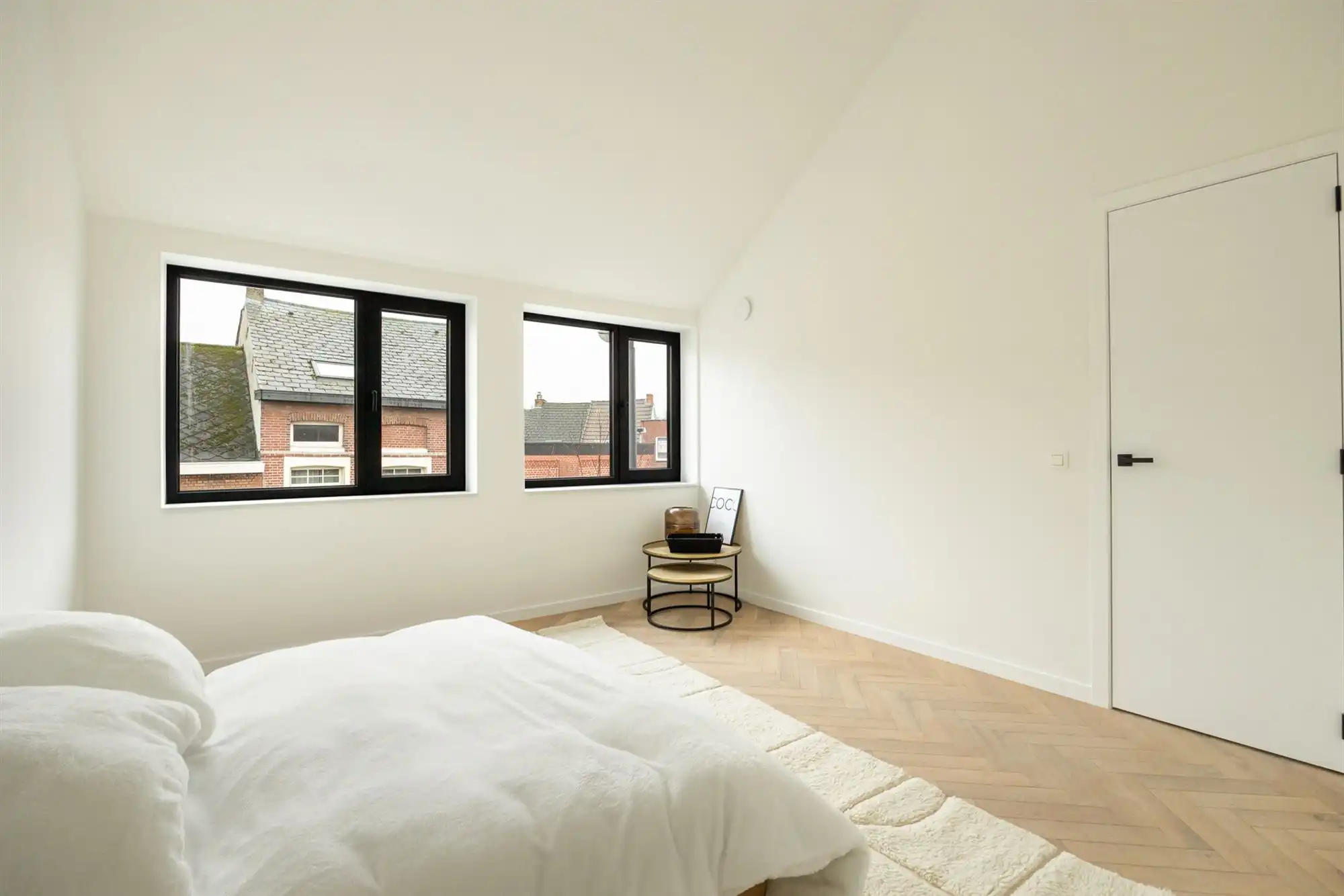 Nieuwbouwwoning met vier slaapkamers en tuin foto 22