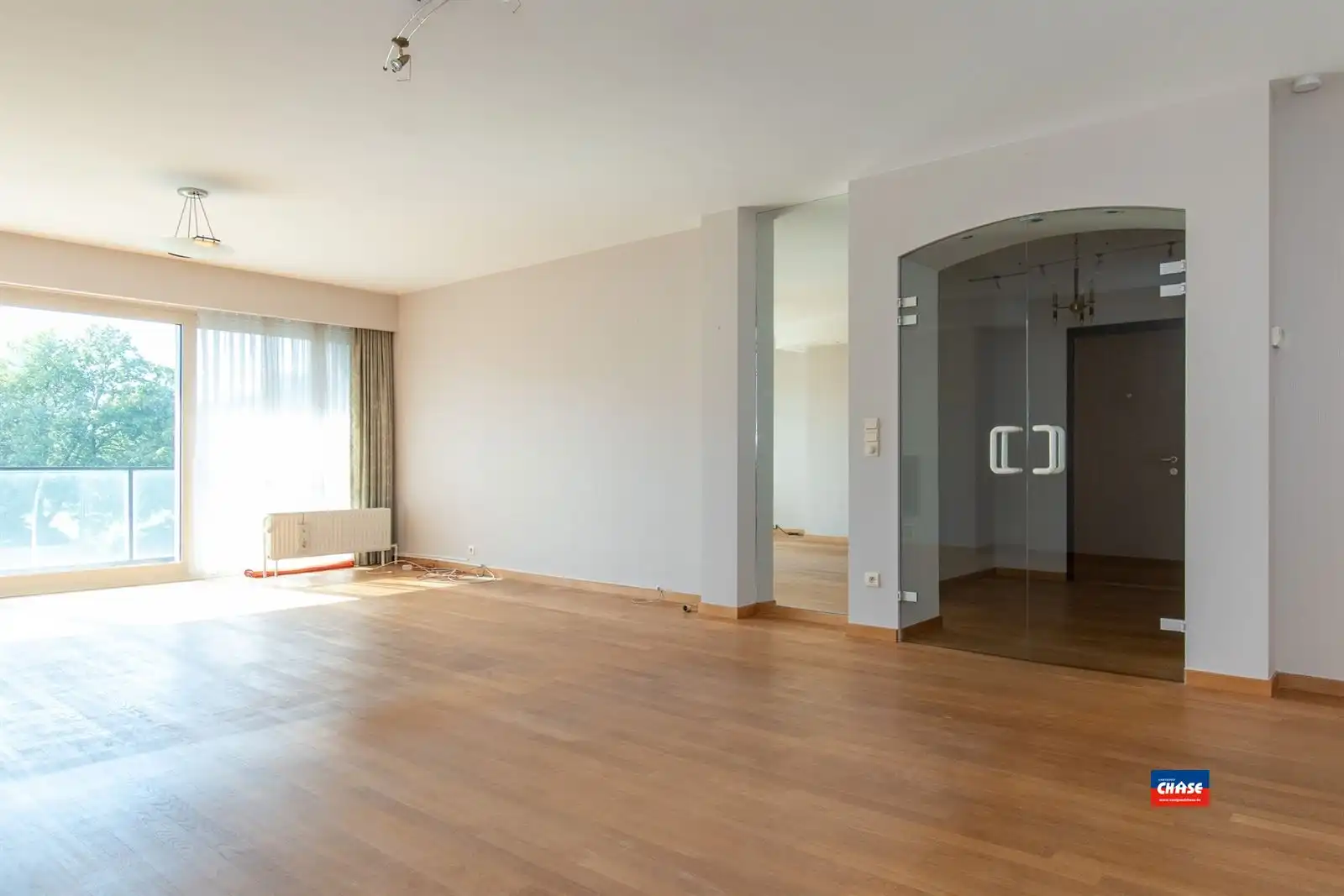 Ruim appartement met 3 slaapkamers, 2 terrassen en autostaanplaats foto 5
