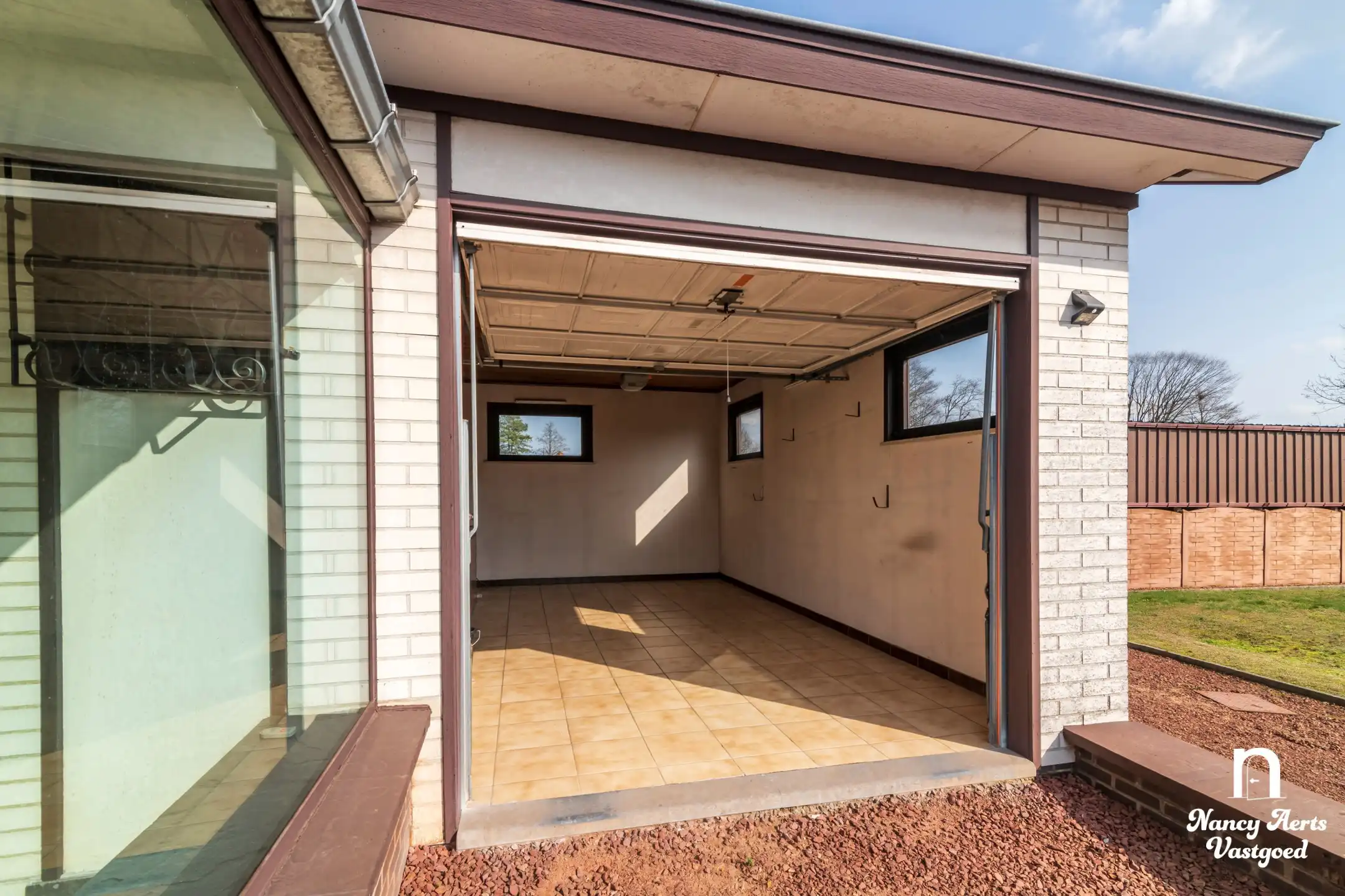 Gelijkvloers wonen met zonnige tuin op een ruim perceel foto 19