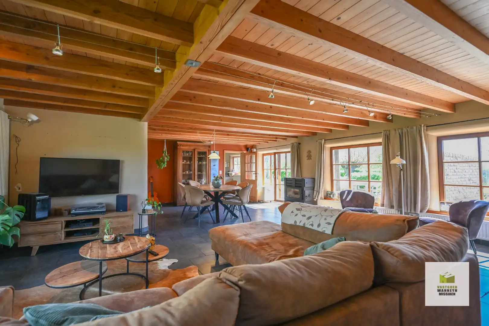 Landelijke gerenoveerde woning op 9.500 m2 met 3 slaapkamers en landelijk vergezicht foto 20