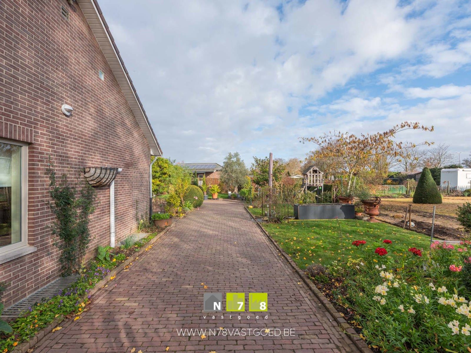 Huis te koop foto 24