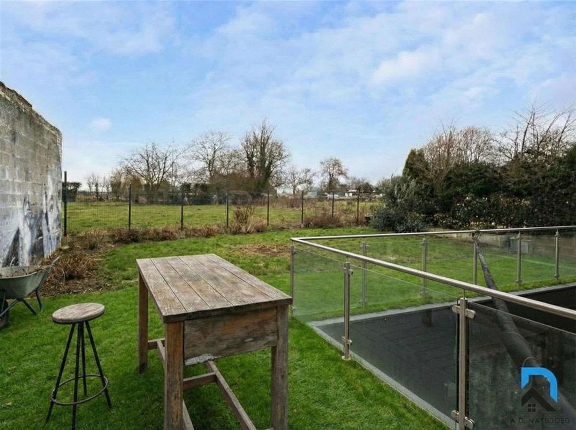 Bijzonder mooi gerenoveerde woning voorzien van 5 slaapkamers foto 28