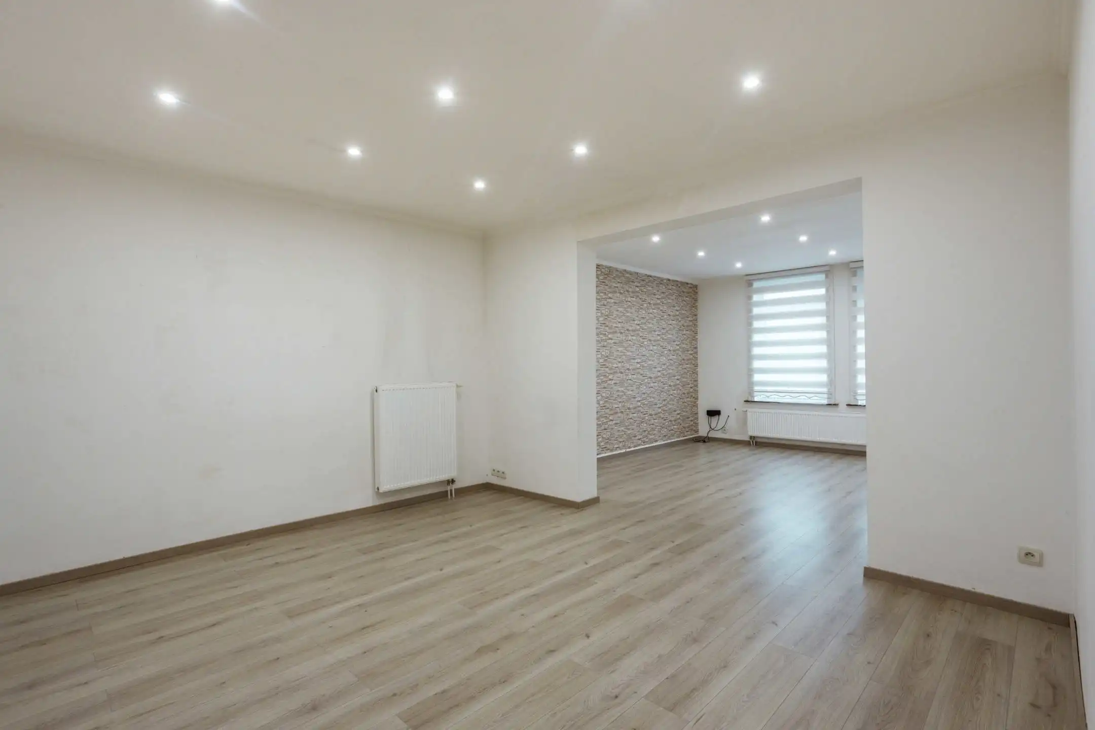 Ruime gezinswoning met aangename zuid-gerichte tuin. foto 4