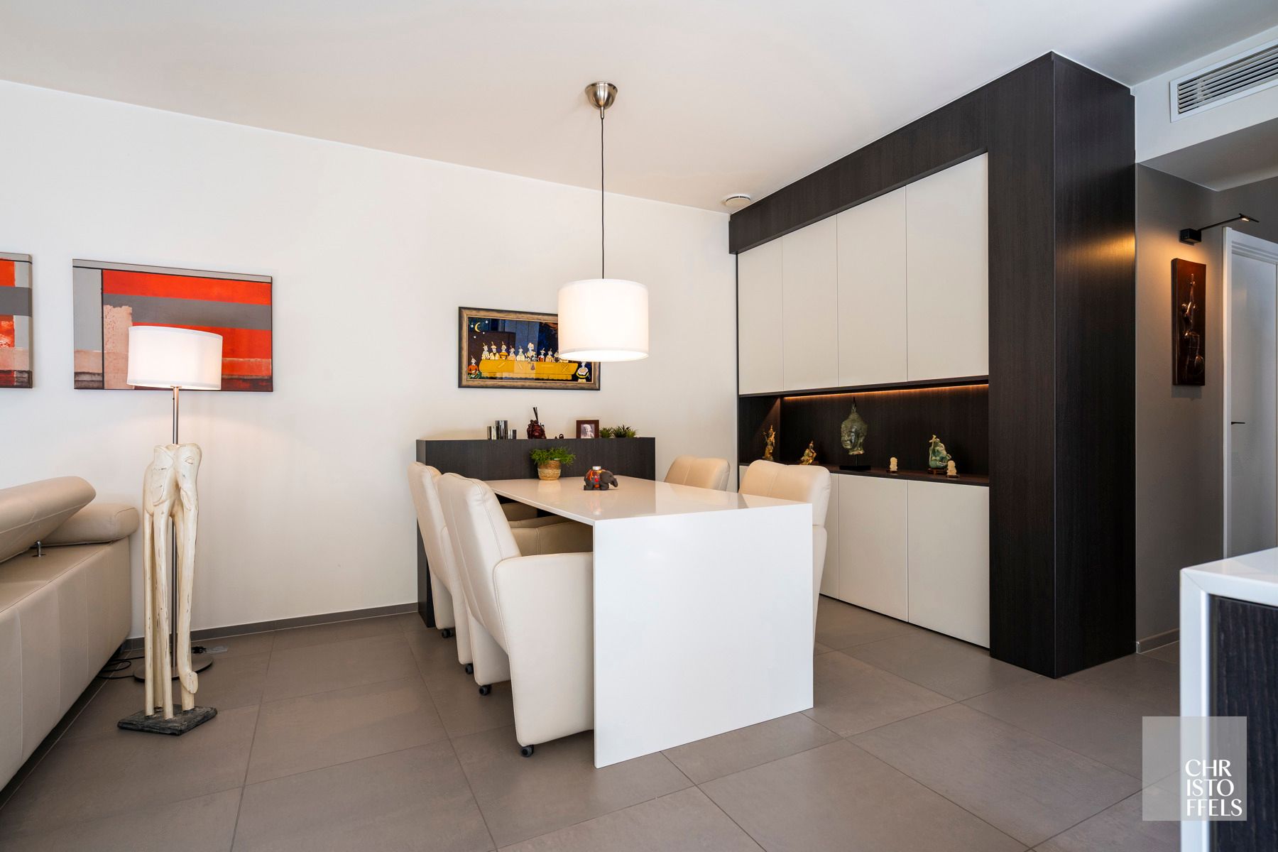 Multifunctioneel gebouw met 2 wooneenheden, kantoor en showroom op een perceel van 2.074 m²! foto 32