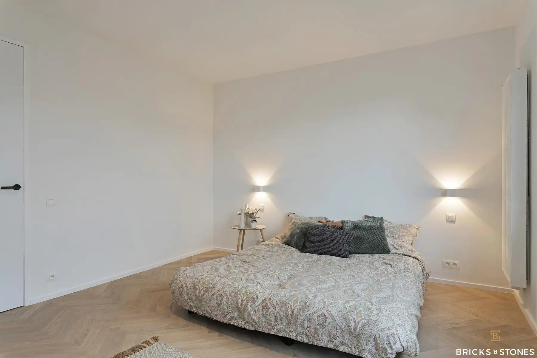 Ruim gerenoveerd 2-slaapkamer appartement met prachtig zicht foto 6