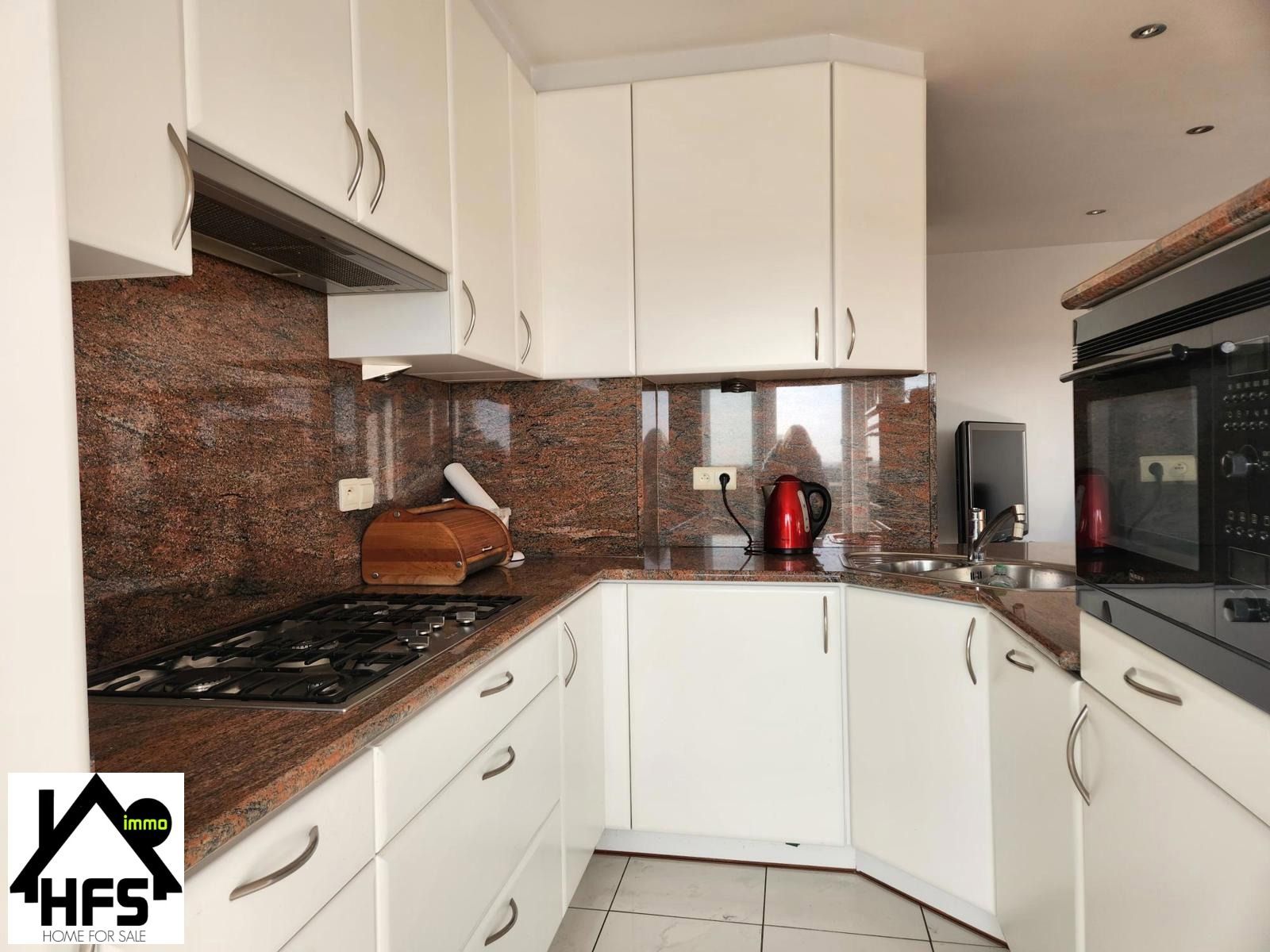 Knap appartement met top uitzicht en 3 kamers foto 3