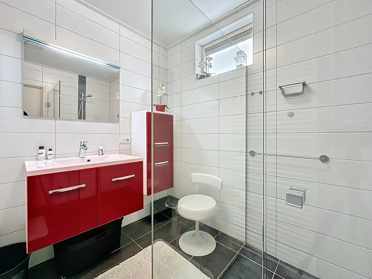 Charme met grote loods en dubbele garage  foto 15