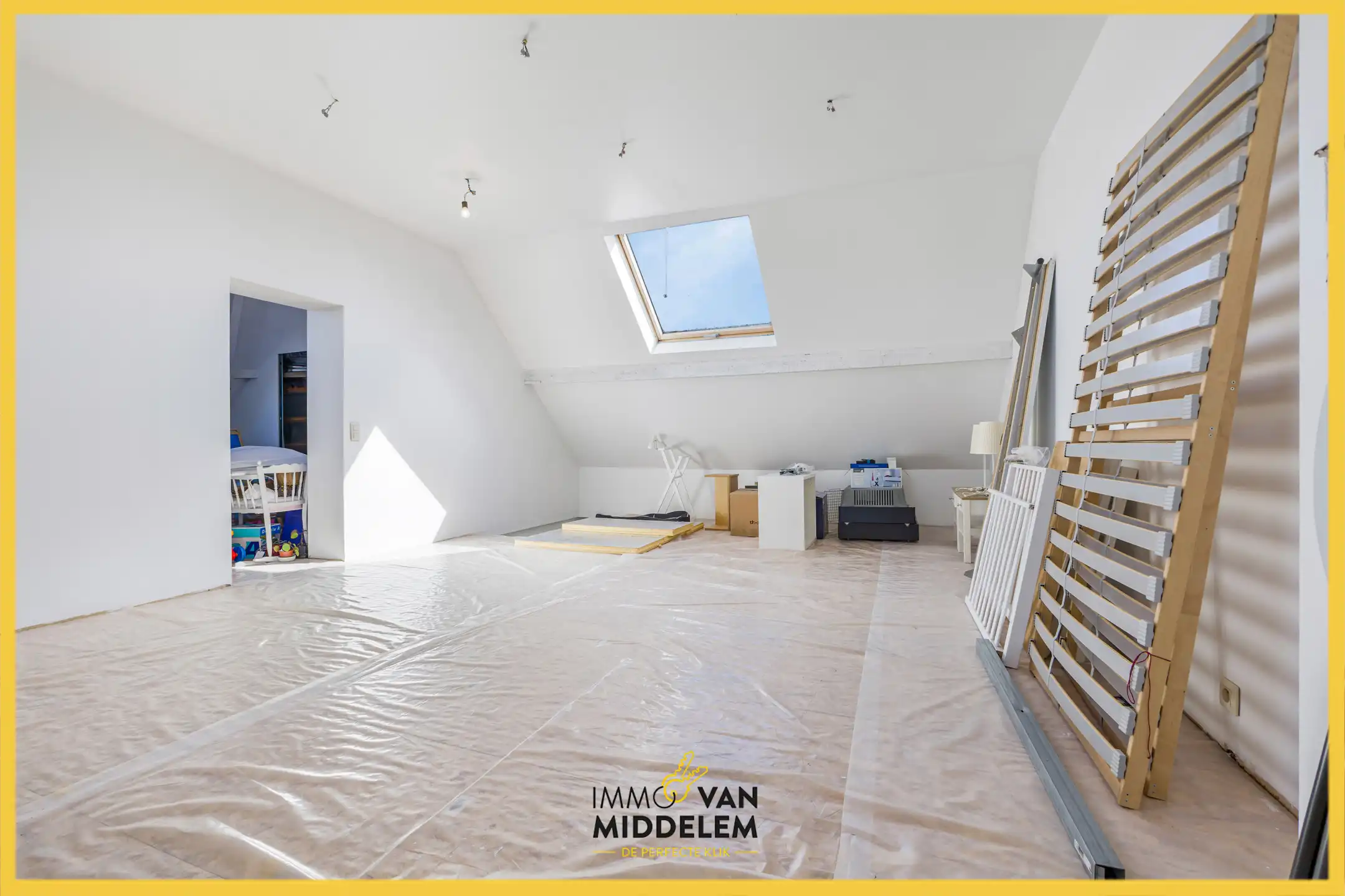 INSTAPKLARE WONING MET 4 KAMERS, TUIN EN GARAGE foto 21