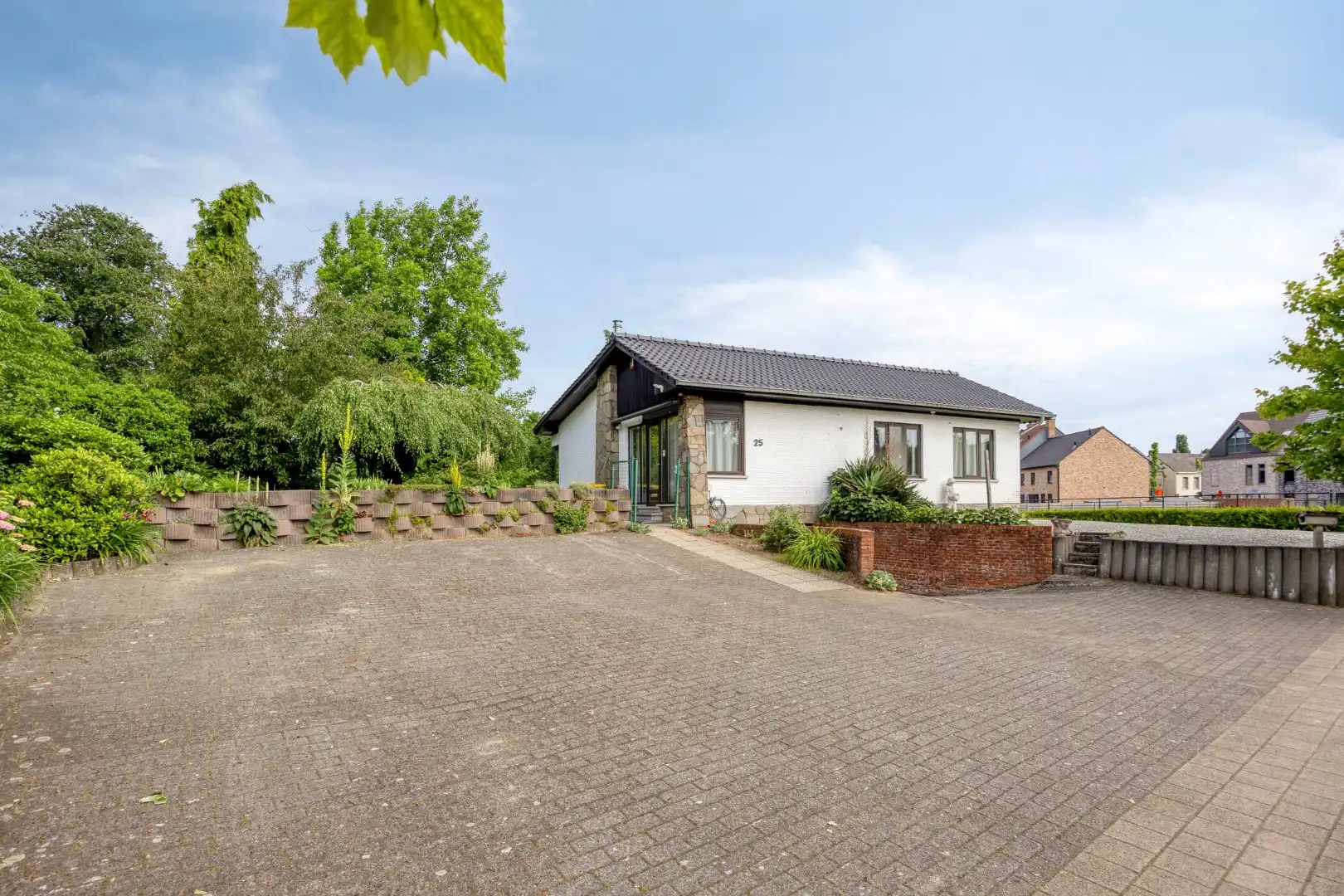 Gelijkvloerse woning met 3 slpks op een uniek perceel van 2.164 m² nabij de Markt !  foto 33