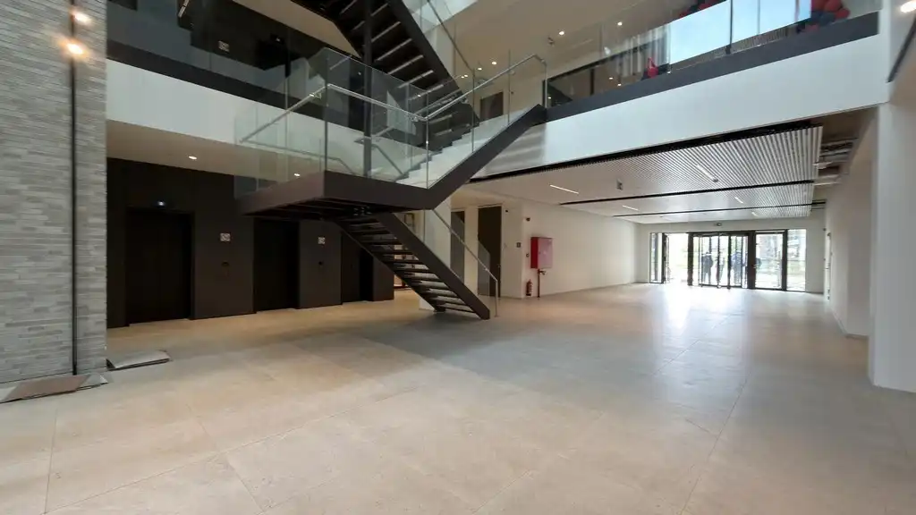 Nieuwbouw kantoren te huur in gebouw Innovation te Mechelen foto 4