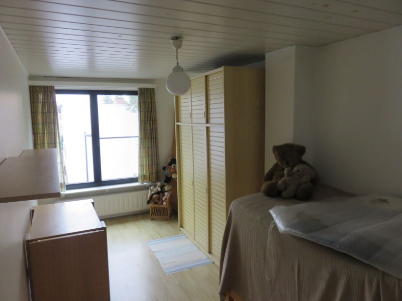 Ruime woning met 4 slaapkamers foto 28