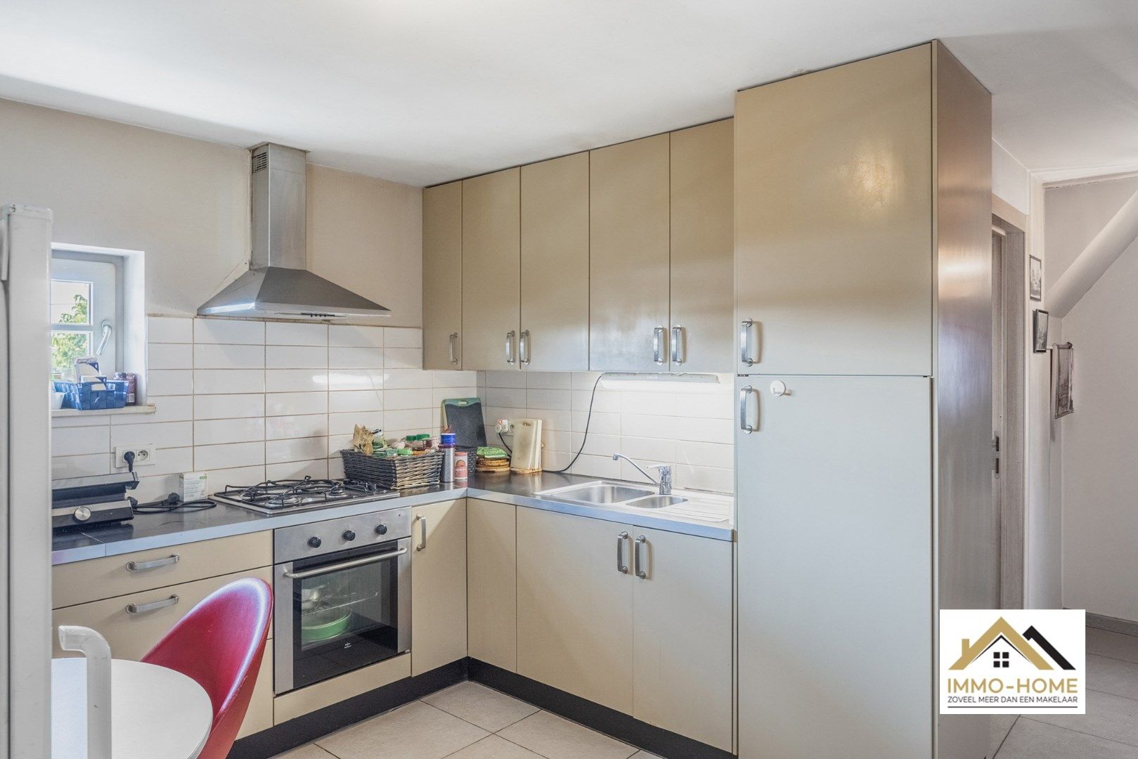 Eigendom( 2 appartementen) met loods en bijzonder veel potentieel foto 16