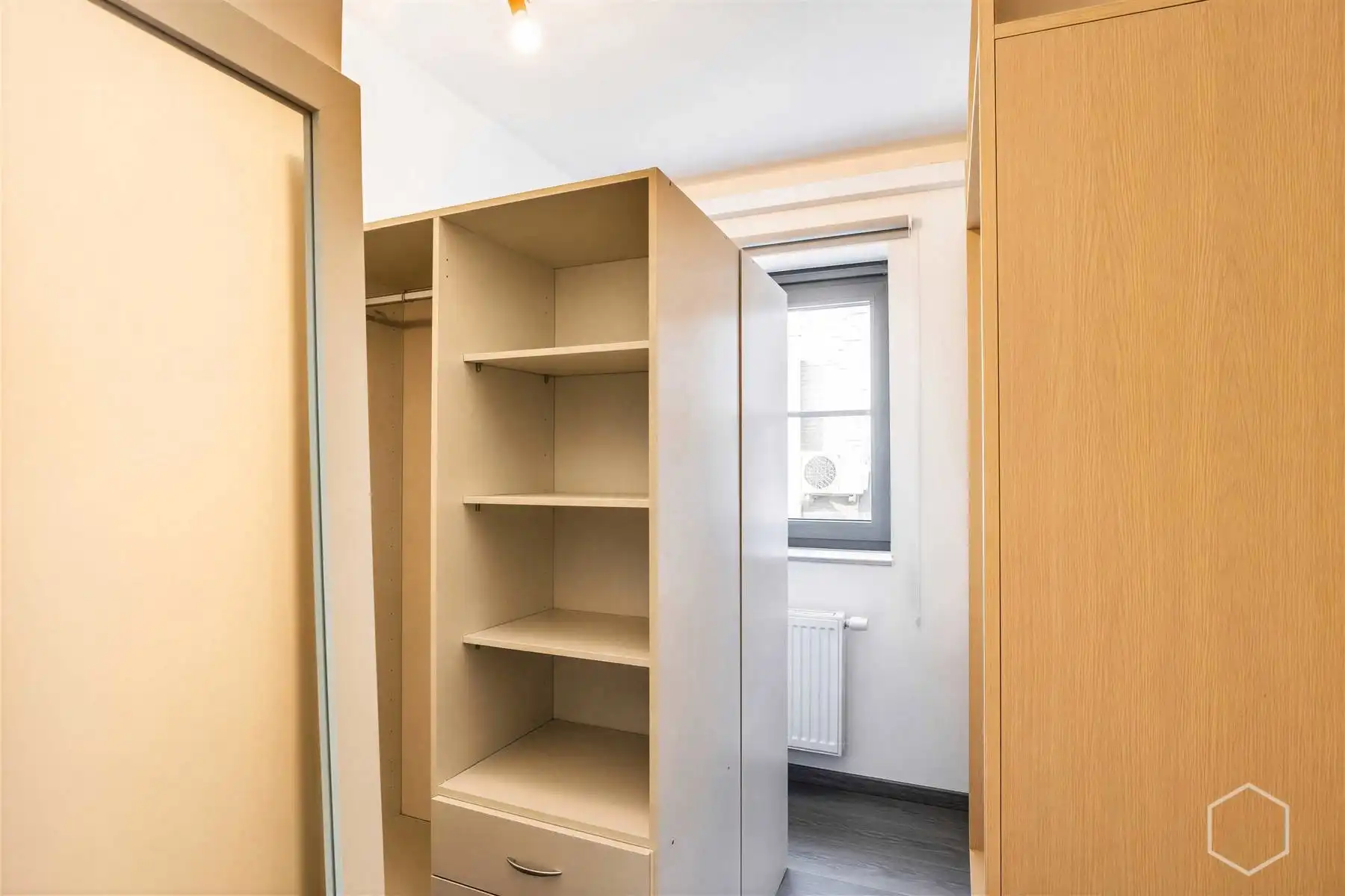 Recente HOB 2021 met 3 slaapkamers, garage en zonnige tuin foto 21