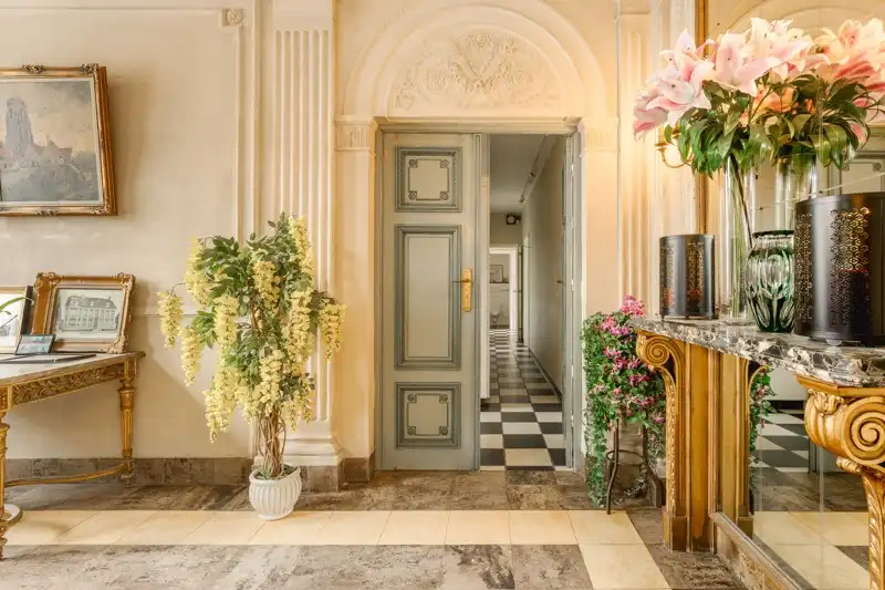 🏡 Unieke herenwoning te huur in het hart van Aarsele! foto 8