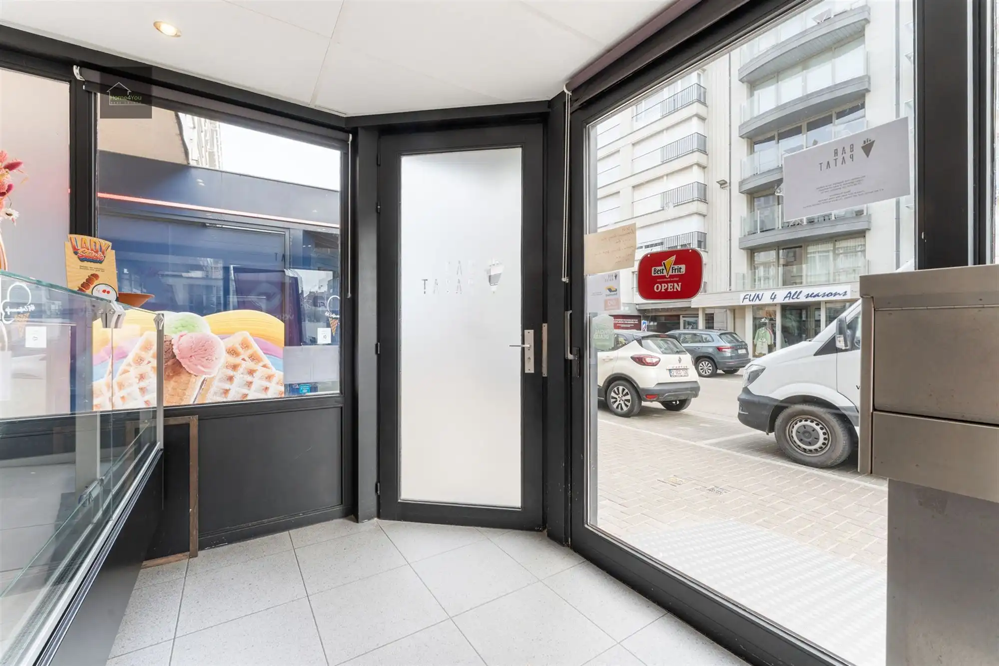 Handelspand op 50m van het strand! foto 8