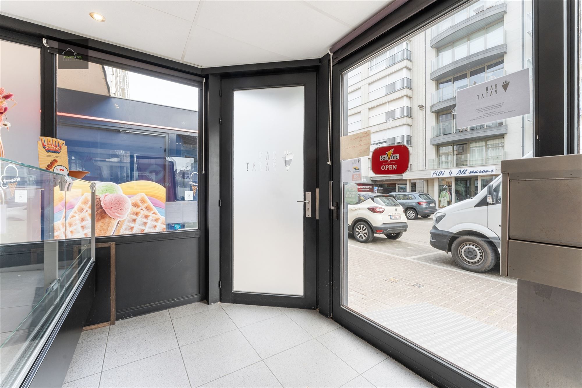 Handelspand op 50m van het strand! foto 8