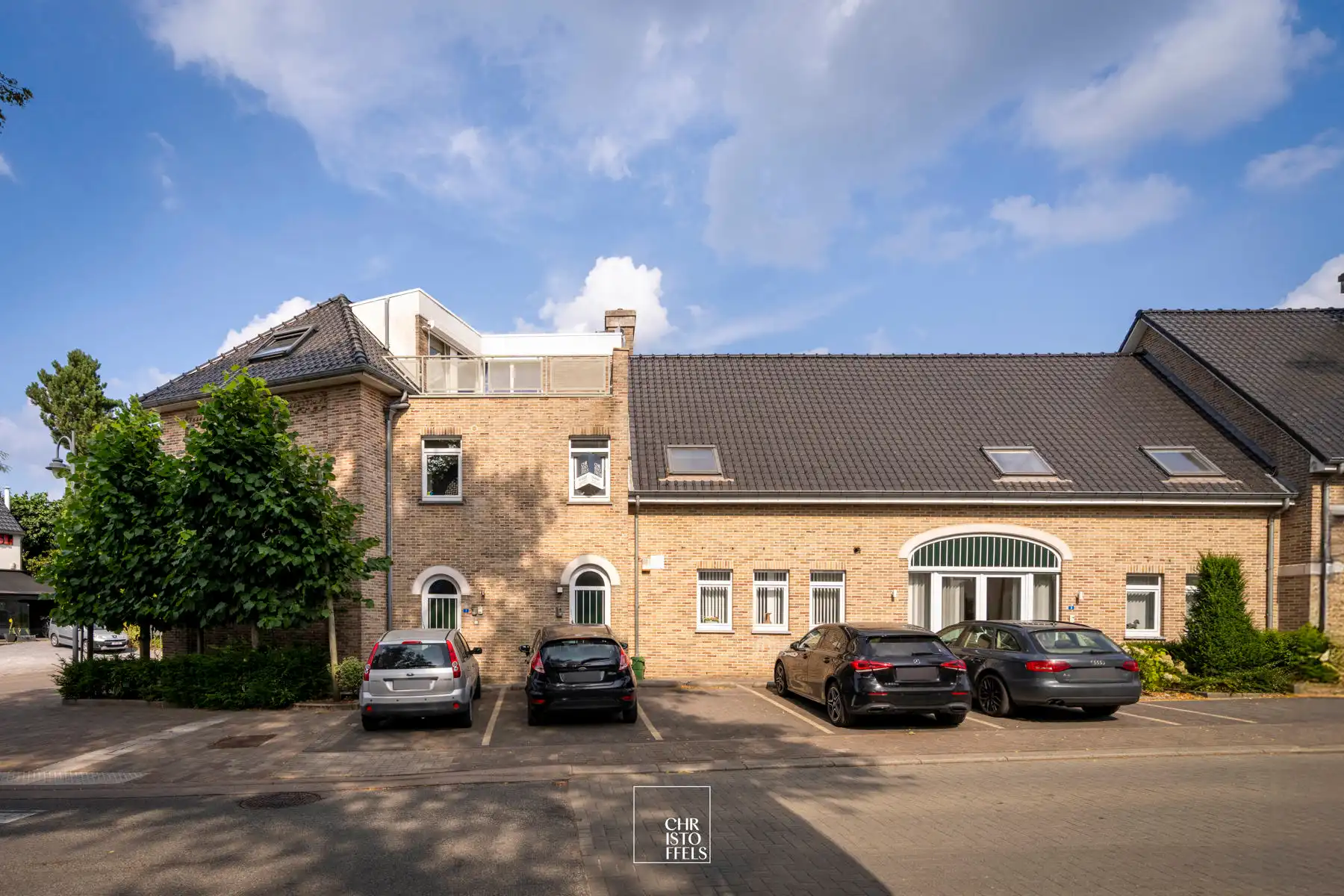2-slaapkamerappartement (126m²) in het centrum van Zutendaal! foto 15