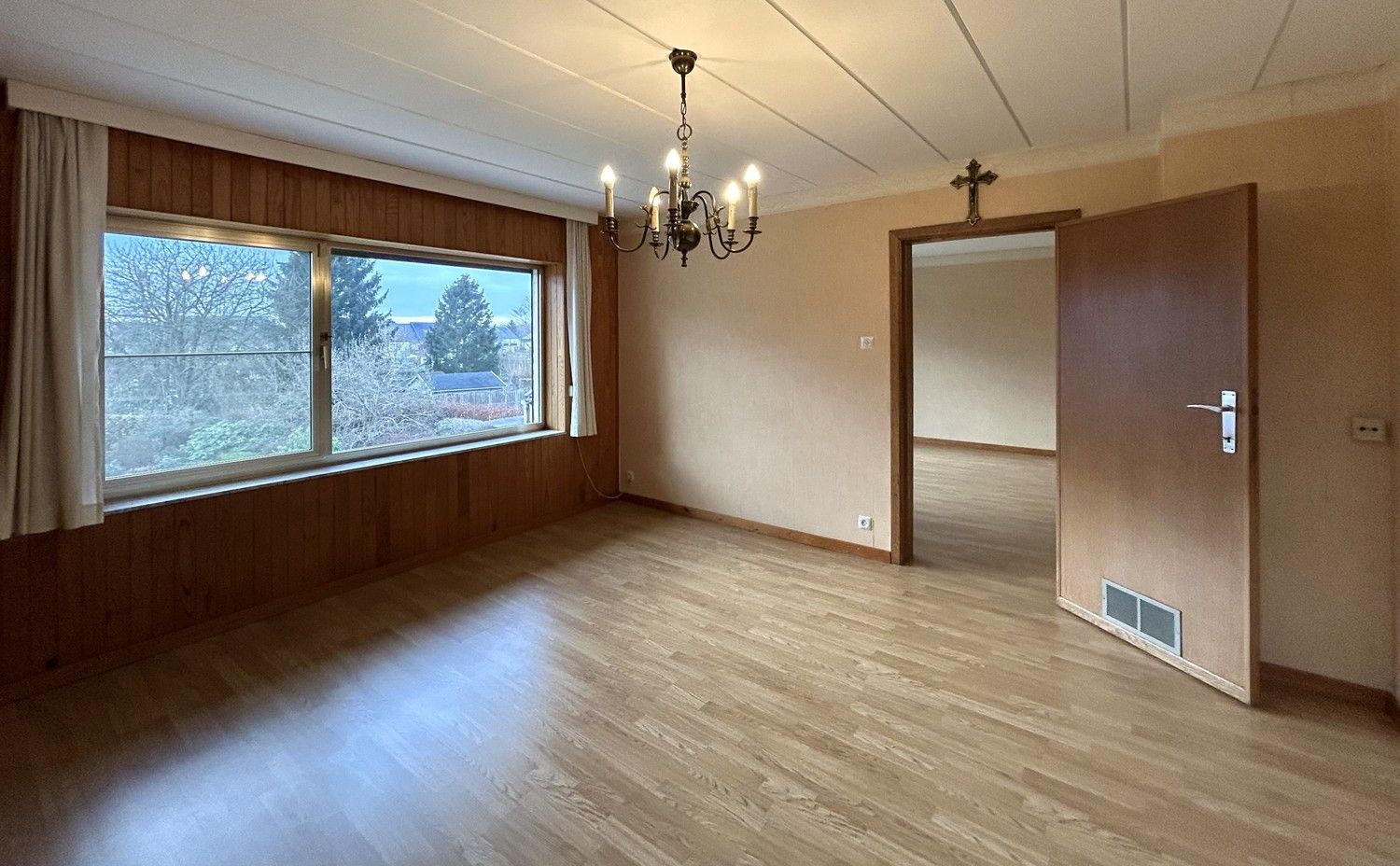 Ruime woning met 5 slaapkamers op perceel van 11a69ca! foto 19