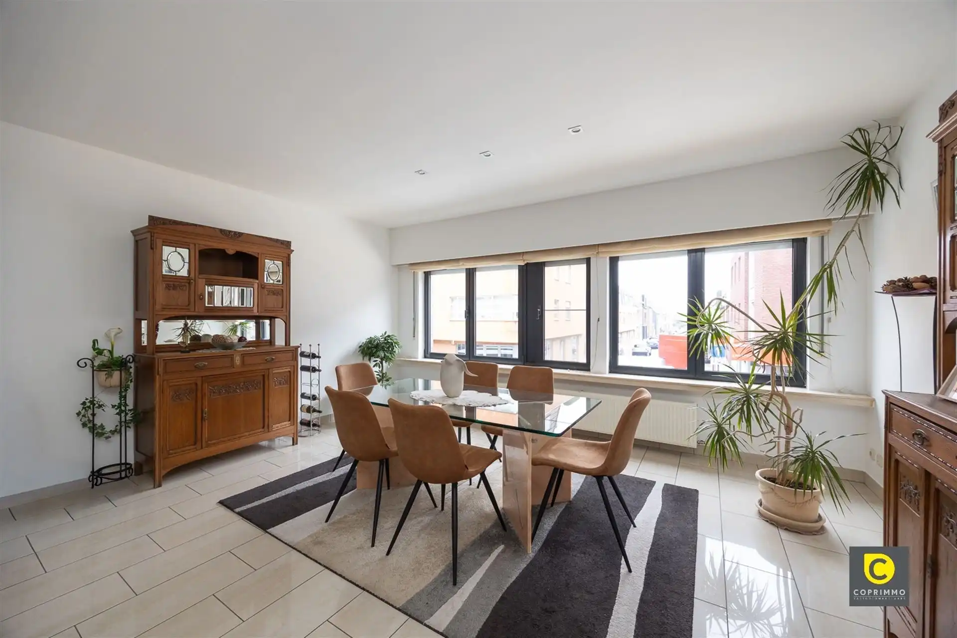 Handelspand met woonst foto 16