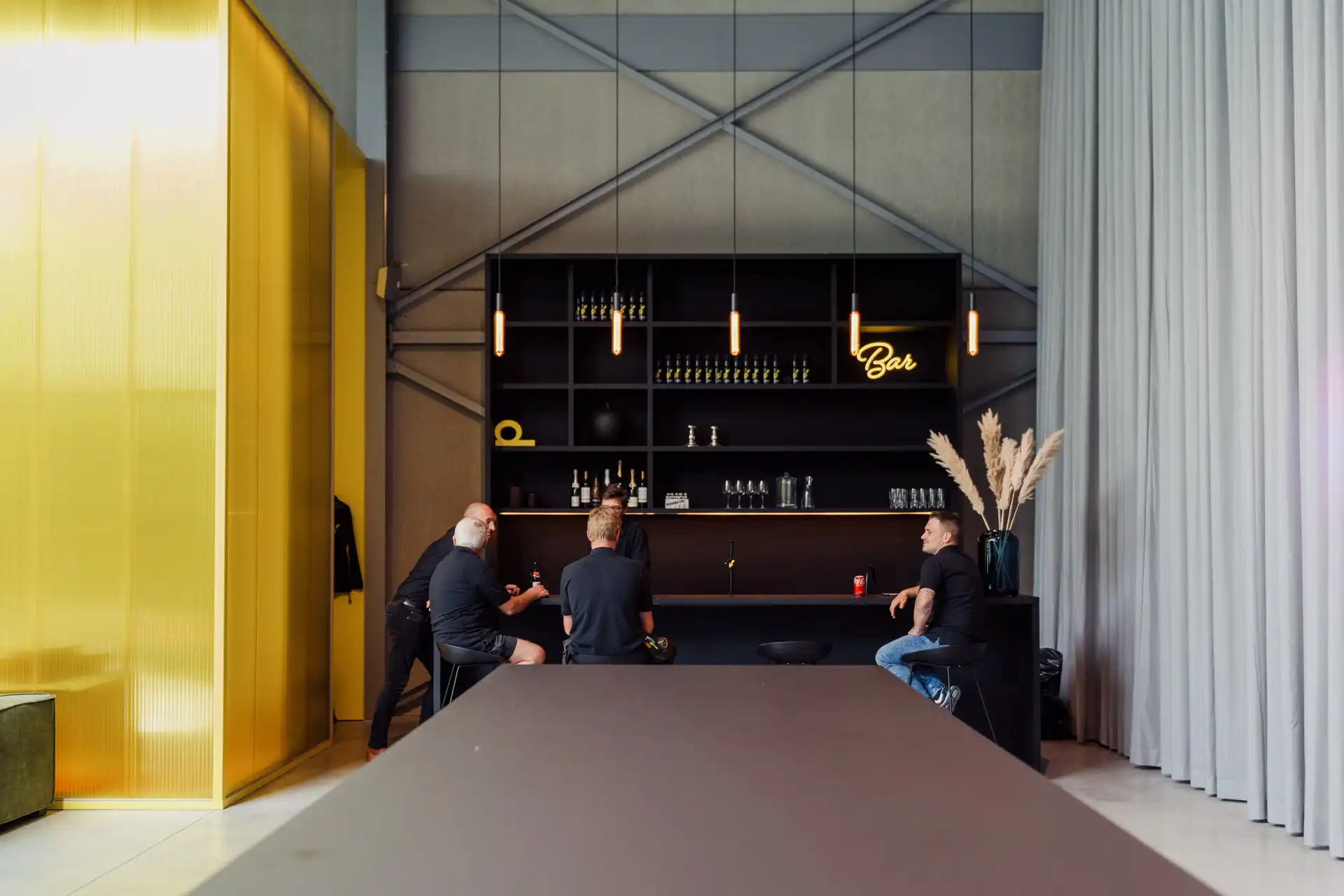 Prachtig bedrijfsgebouw in Zwevegem wegens verhuis foto 4