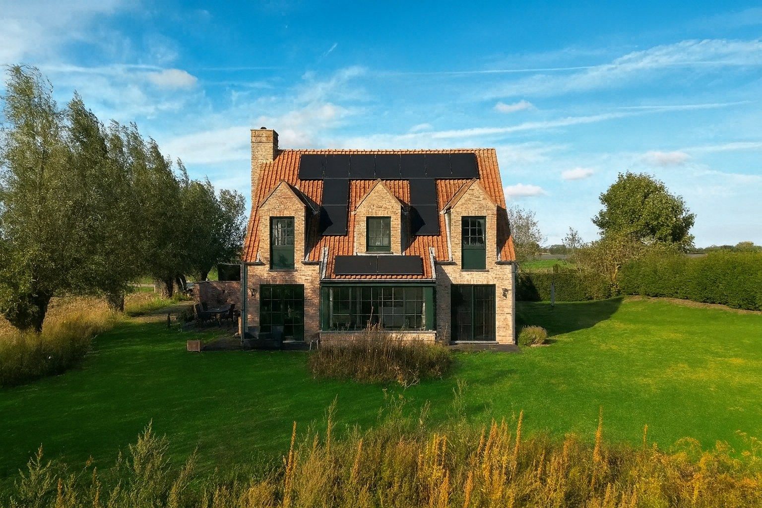 Ruim en modern wonen temidden van de polders foto {{pictureIndex}}