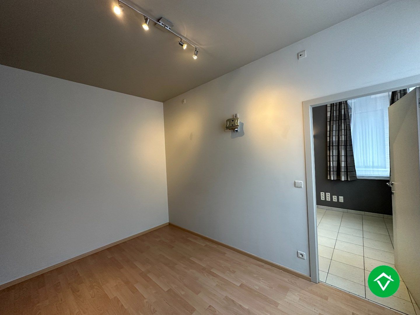 Gelijkvloers appartement met 1 slaapkamer. foto 9