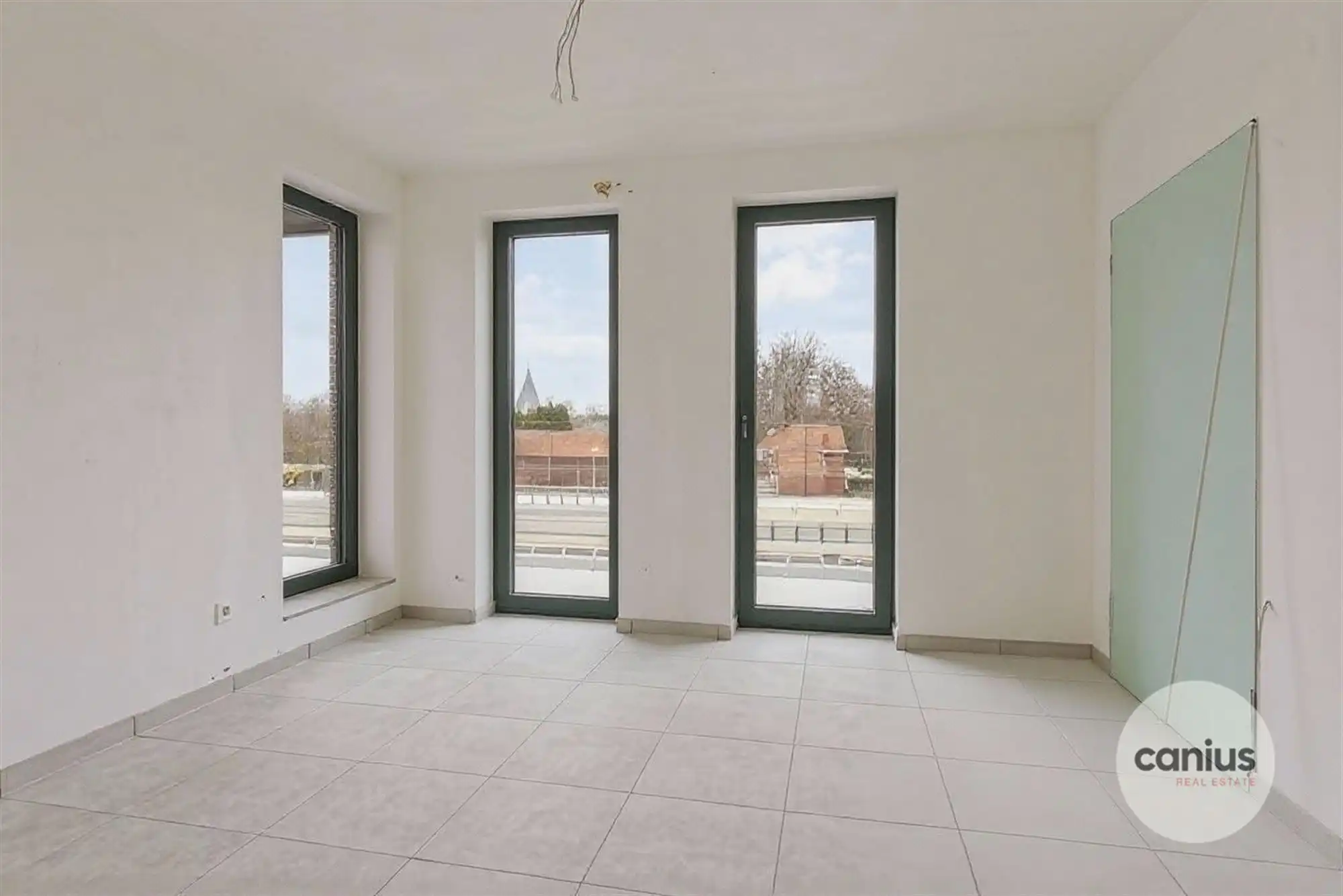 APPARTEMENT MET 2 SLPKS NABIJ HET CENTRUM foto 6