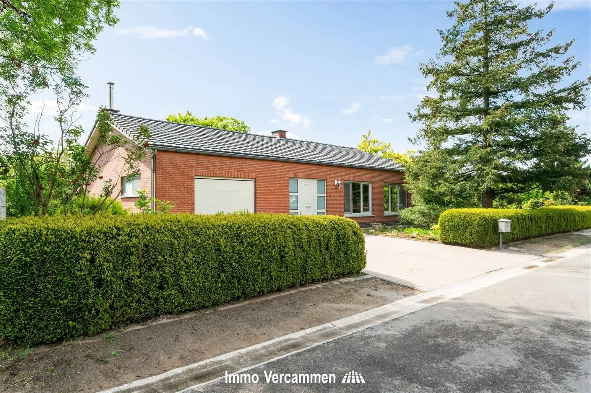Hoofdfoto van de publicatie: Gelijkvloerse woning in uitstekende staat, nabij het centrum van Bonheiden