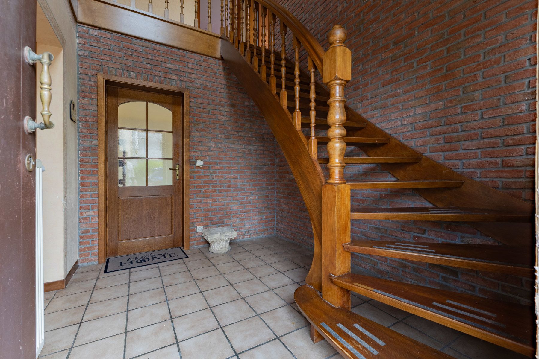 Landelijk gelegen woning met 3 slaapkamers en garage foto 7