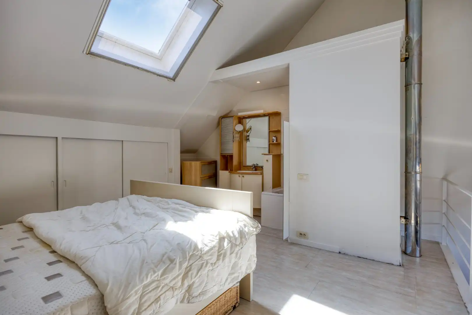 Gezellige instapklare woning met 1 SLPK in het centrum van Retie foto 12