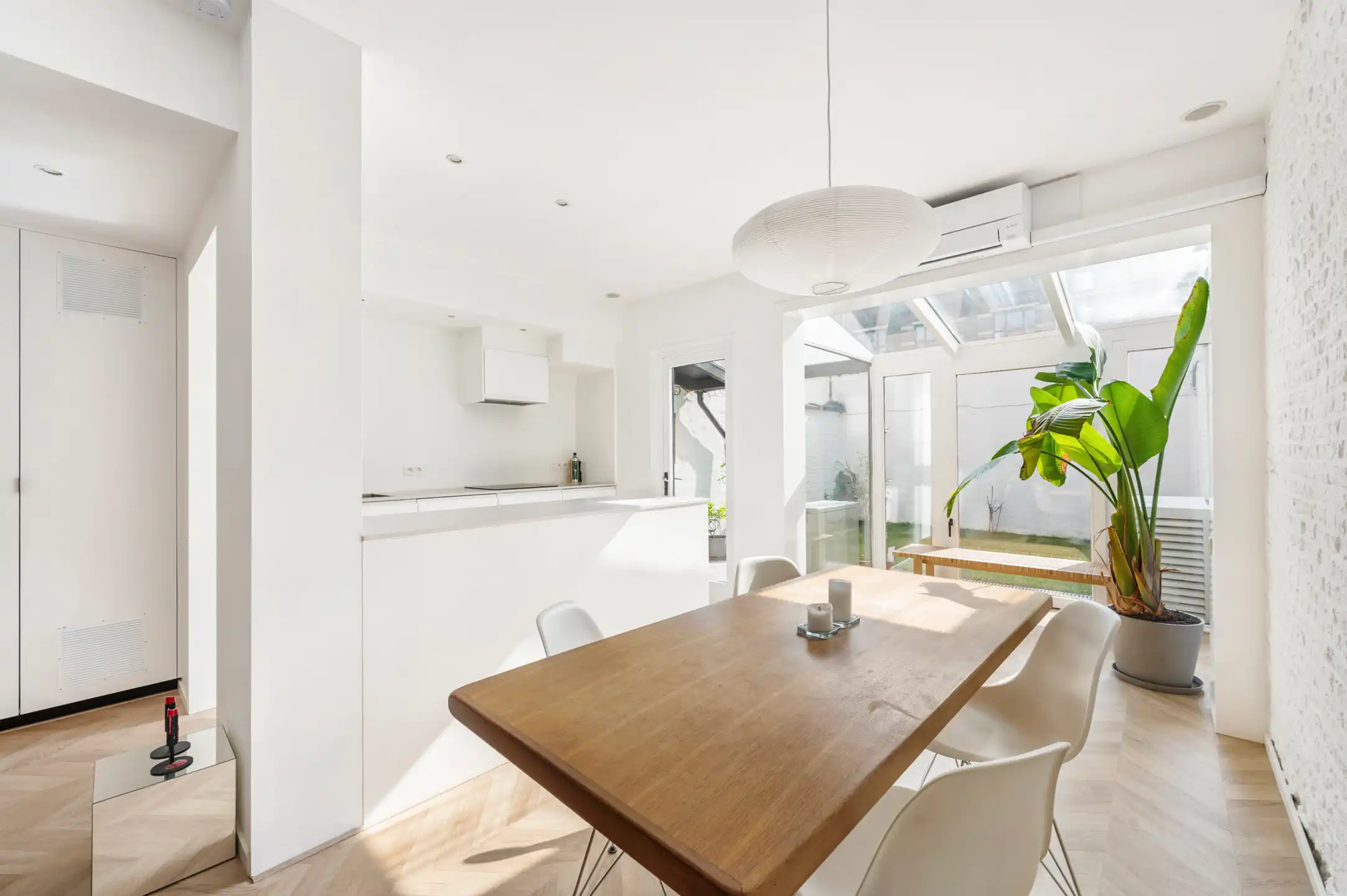 Instapklaar gelijkvloers met tuin op topligging foto 2