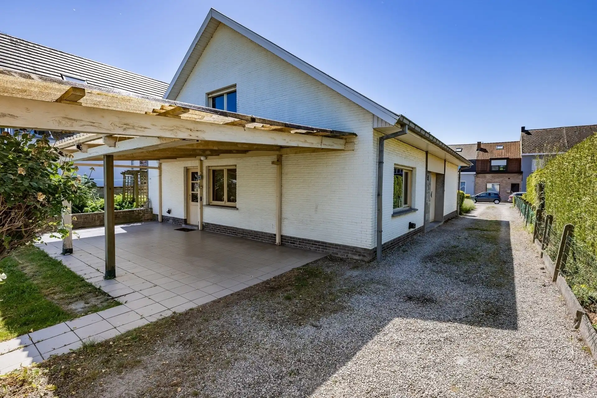 Interessante te renoveren bungalow in Massemen met groenzichten  foto 24