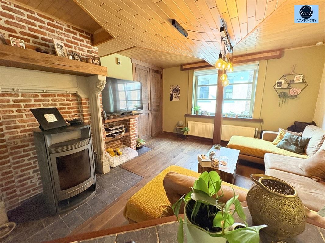 RUIME KARAKTERWONING MET GROENE OASE IN ZARLARDINGE foto {{pictureIndex}}