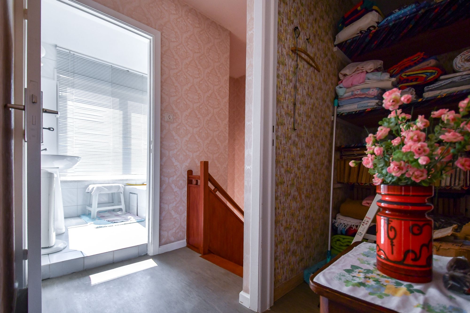 LICHTRIJKE WONING met  3 SLPK - GARAGE EN ZONNIGE TUIN foto 13