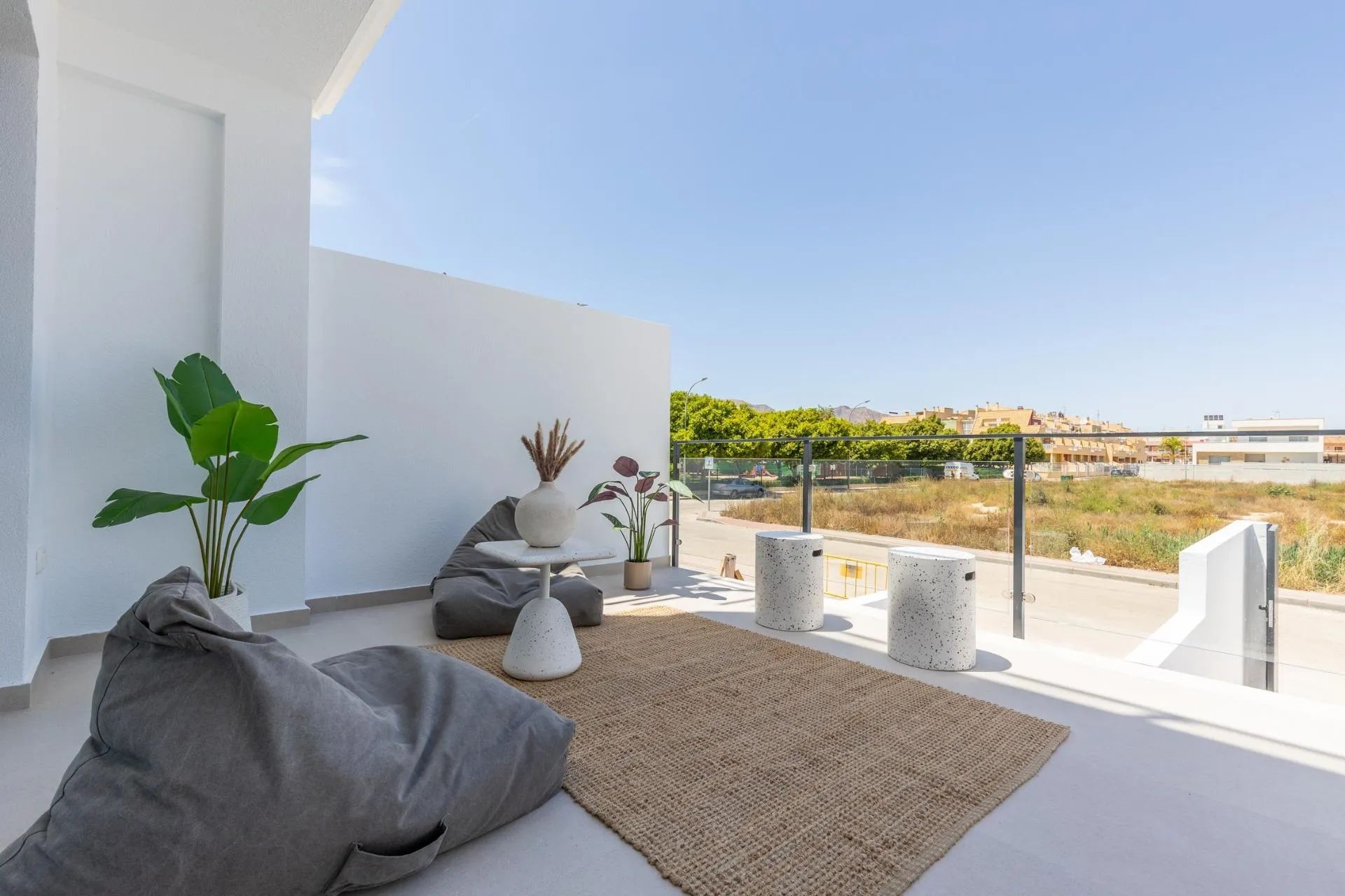 Waar rust en ruimte samenkomen – leef royaal in het hart van de Vega Baja foto 32