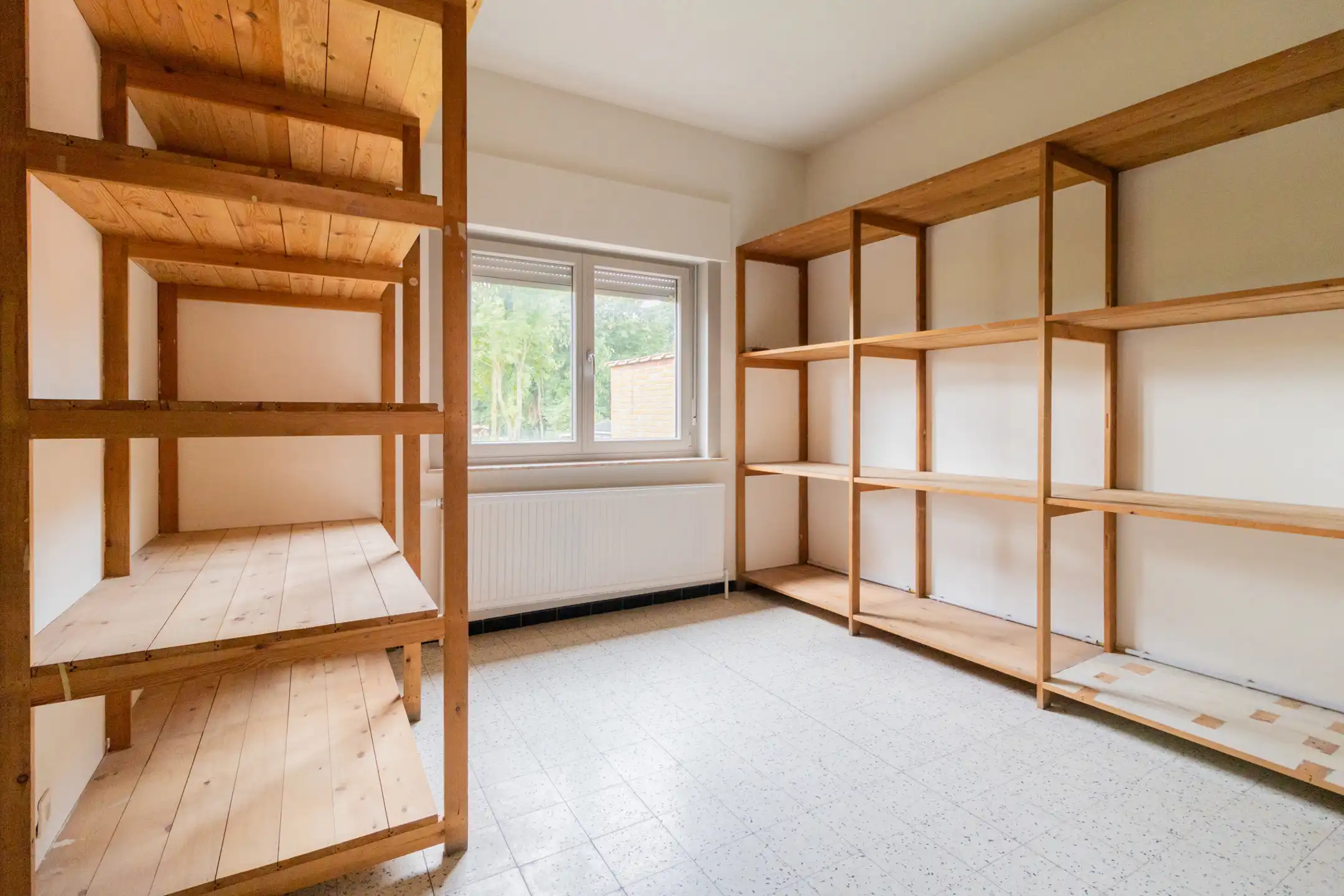 KORTENBERG- zeer ruime driegevel-woning op perceel van 11a foto 17