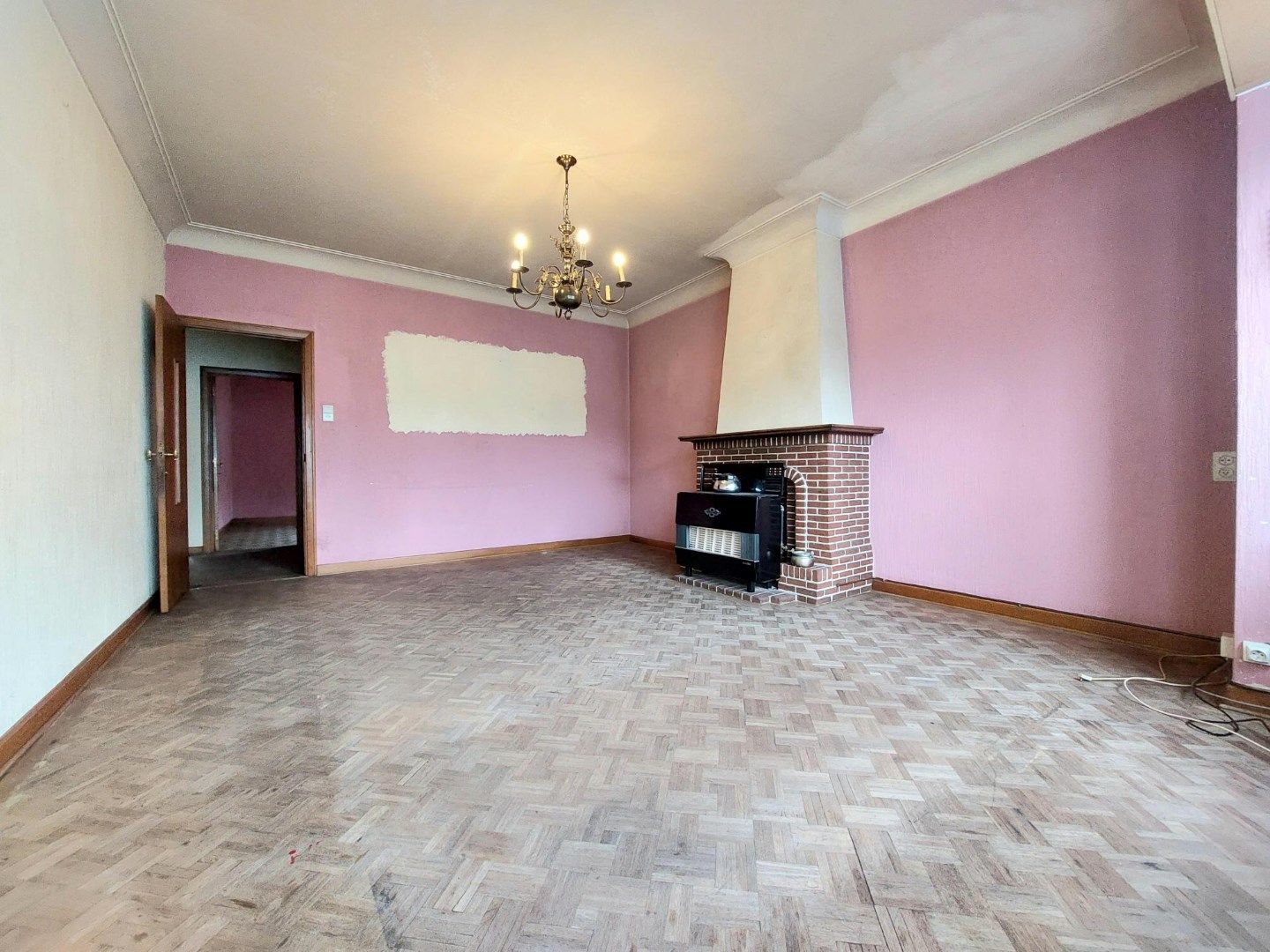 Op te frissen appartement nabij 't Zand foto 5