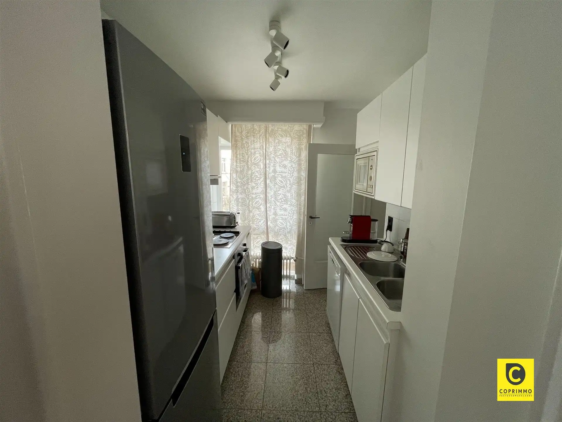 Instapklaar 3 slaapkamer appartement met zonnig terras, kelder en fietsenberging foto 43