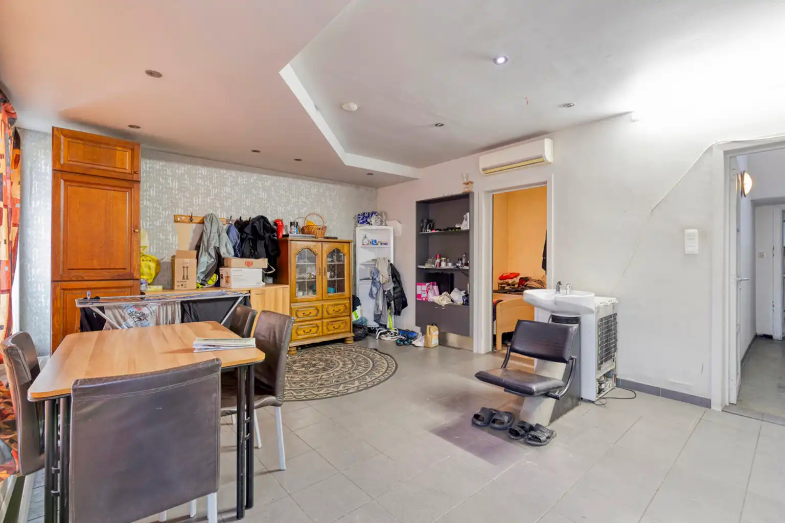 Handelsruimte met woonst foto 4