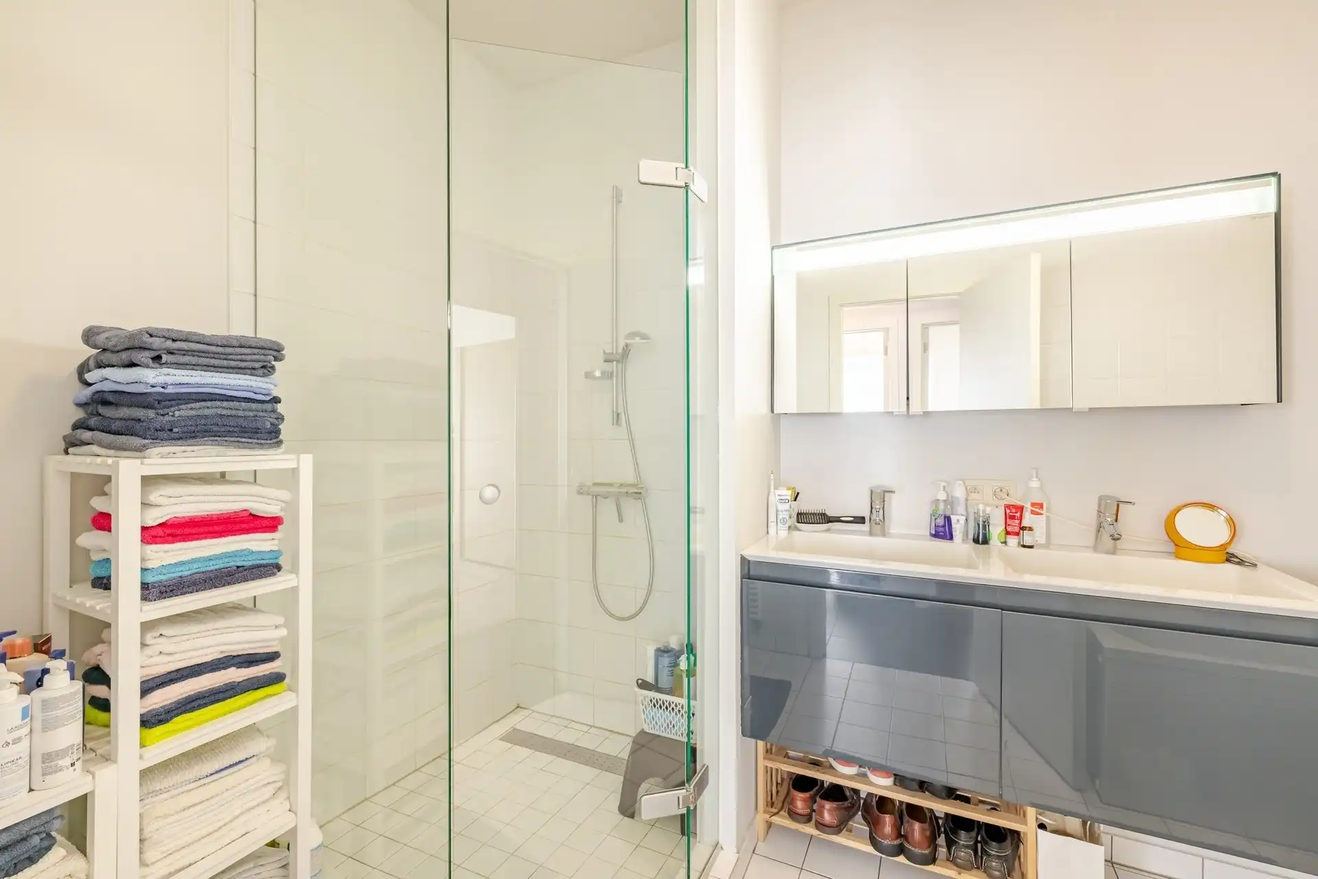 Topappartement met 2 slaapkamers en tuin! foto 16