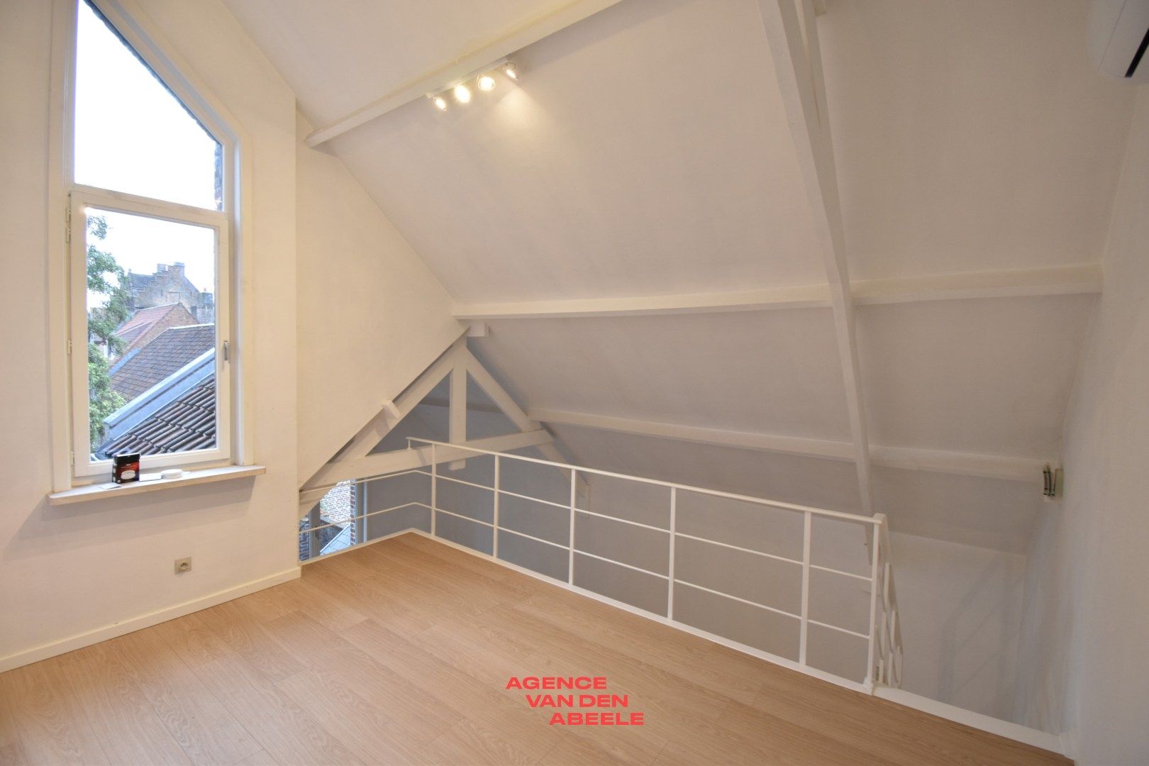Prachtig appartement te huur in hartje Brugge! foto 6
