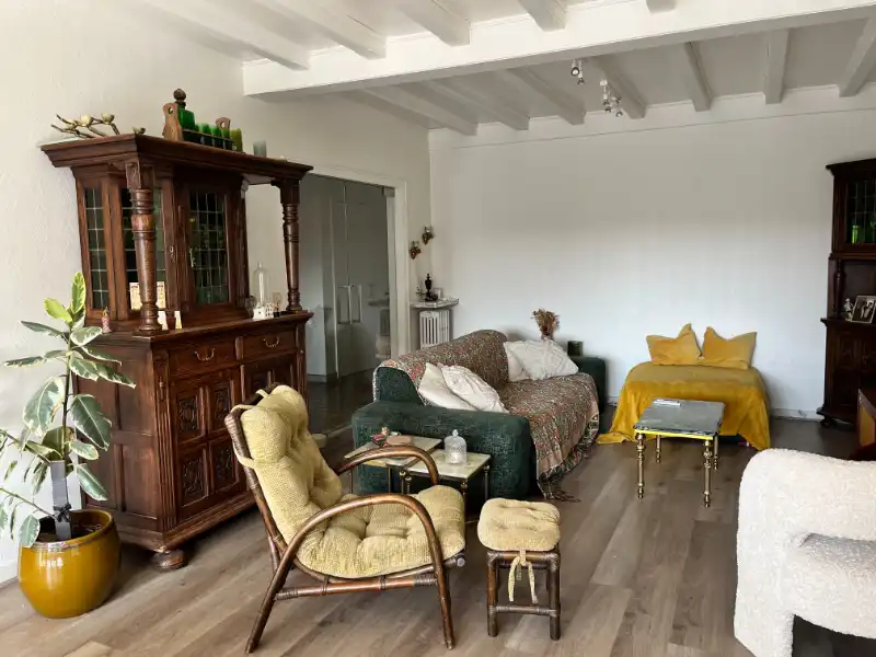 Ruim en karaktervol app. met 2 slaapkamers en garage foto 14