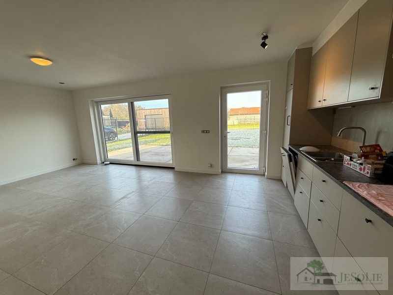 Ruime, energiezuinige nieuwbouwwoning - TE HUUR - 4 kamers foto 7