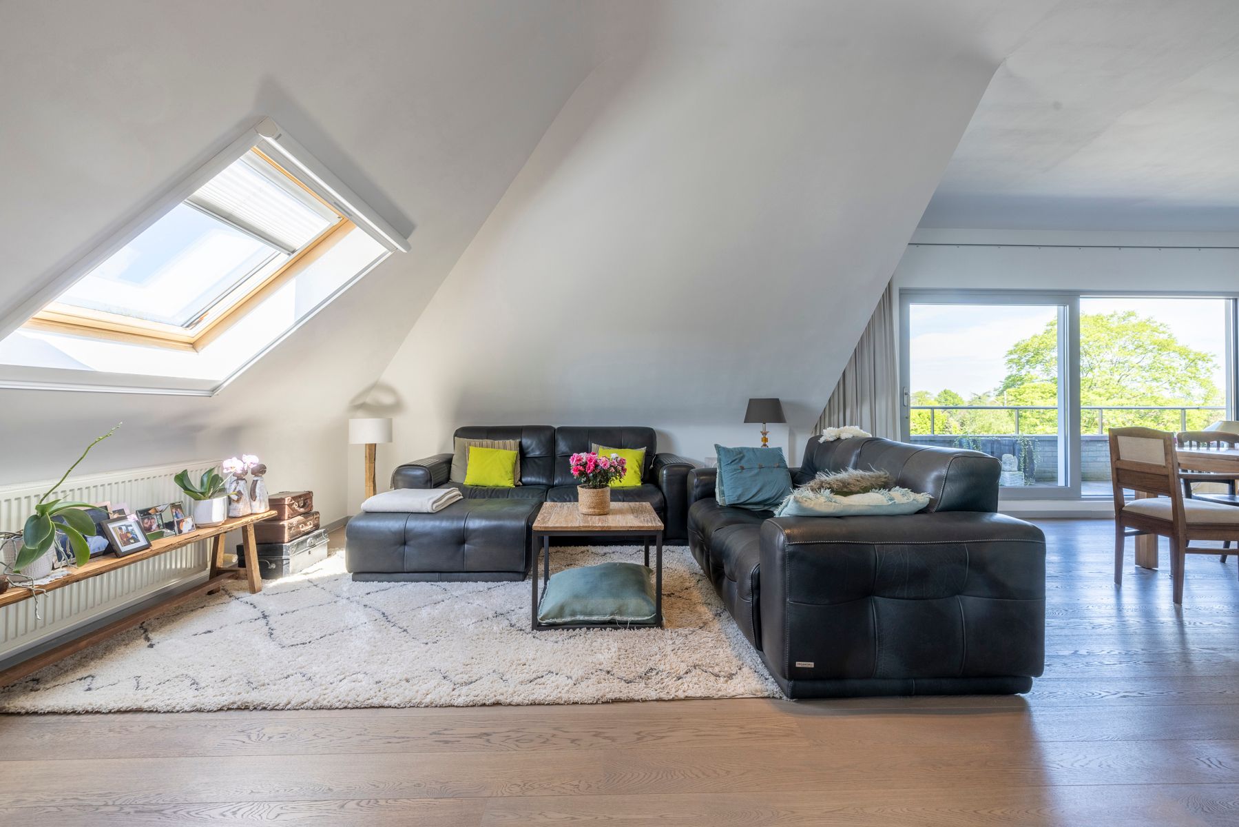 Penthouse met 2 slaapkamers, autostaanplaats en 2 terrassen foto 5