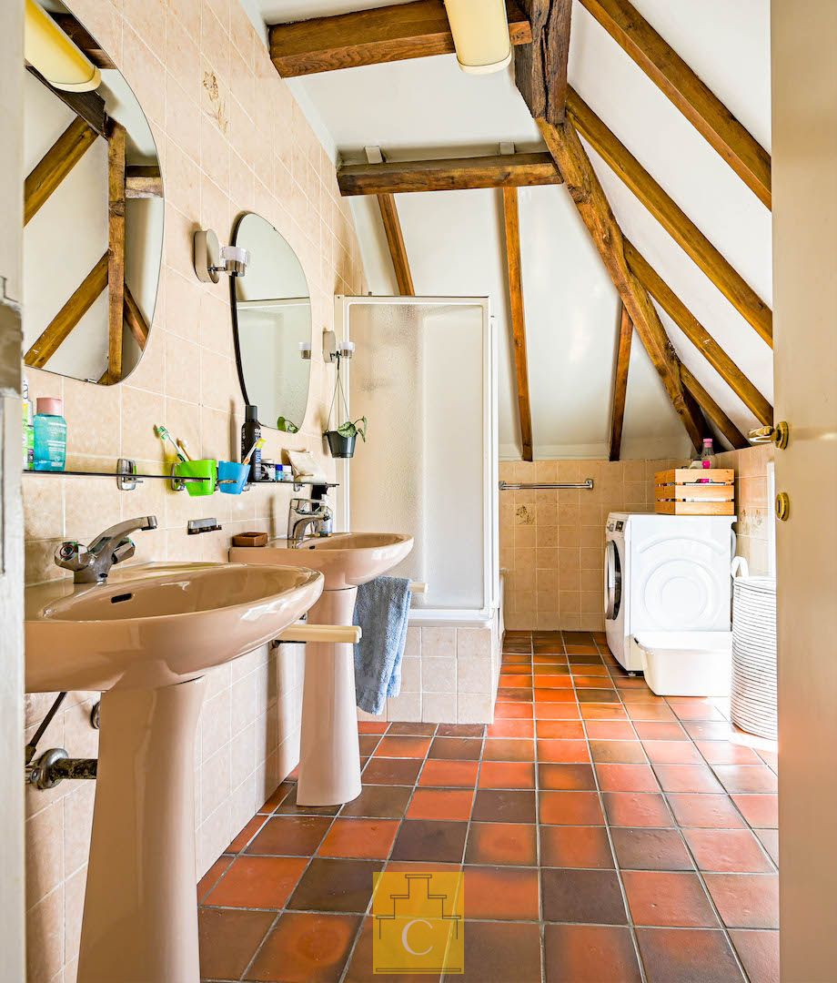 ruim dakappartement in herenhuis aan de Potterierei foto 24