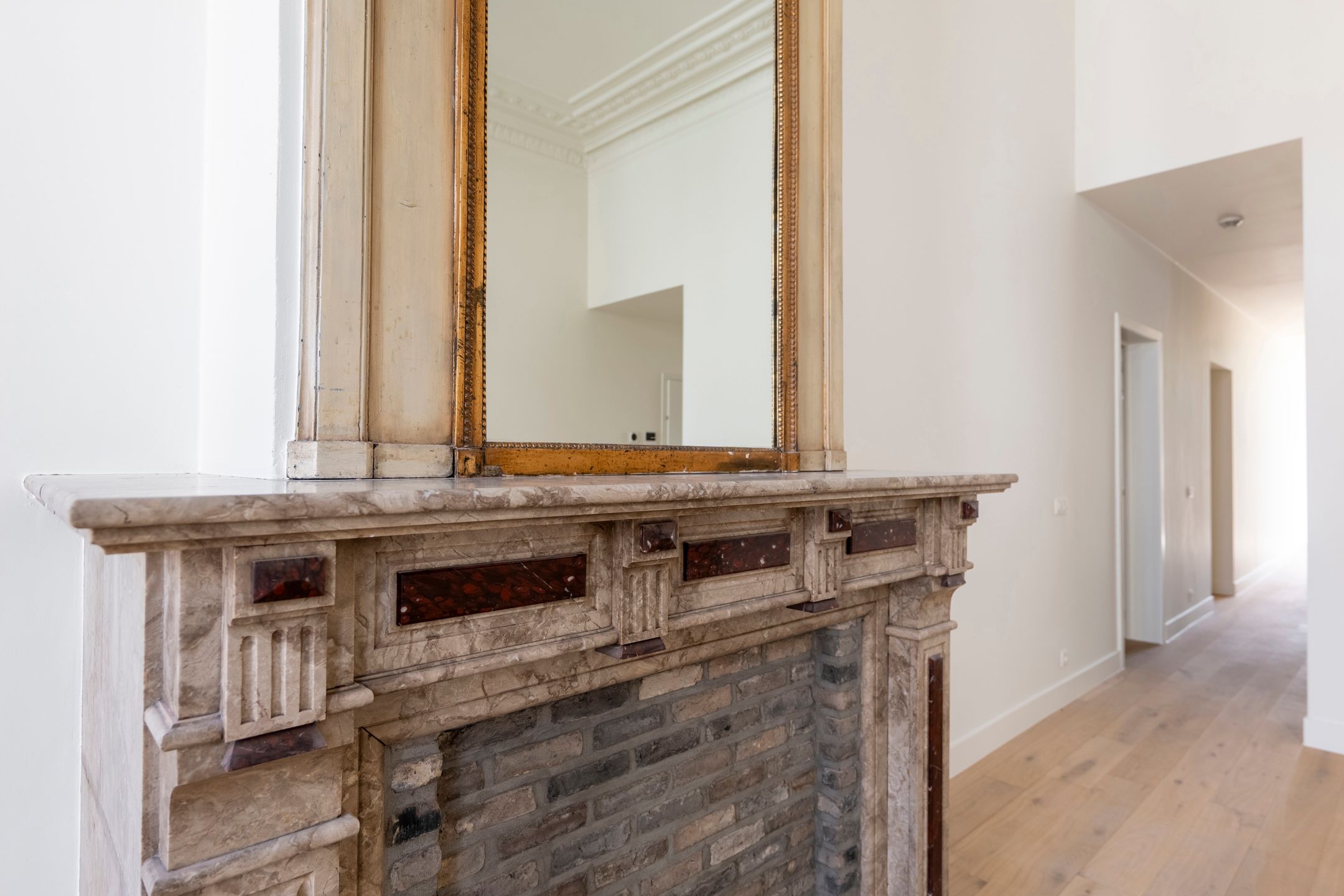 Appartement van 169m² in hart van de Turnhoutse winkelstraat foto 6
