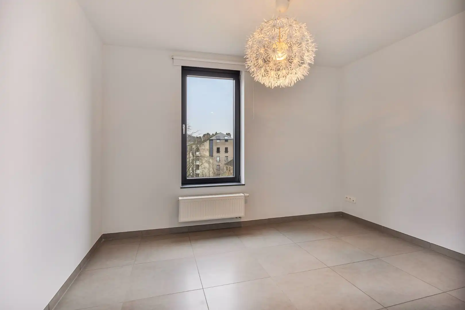 Ruim en lichtrijk appartement met 2 slaapkamers, terras en autostaanplaats vlakbij autostrade - EPC 108 kWh/m² foto 16