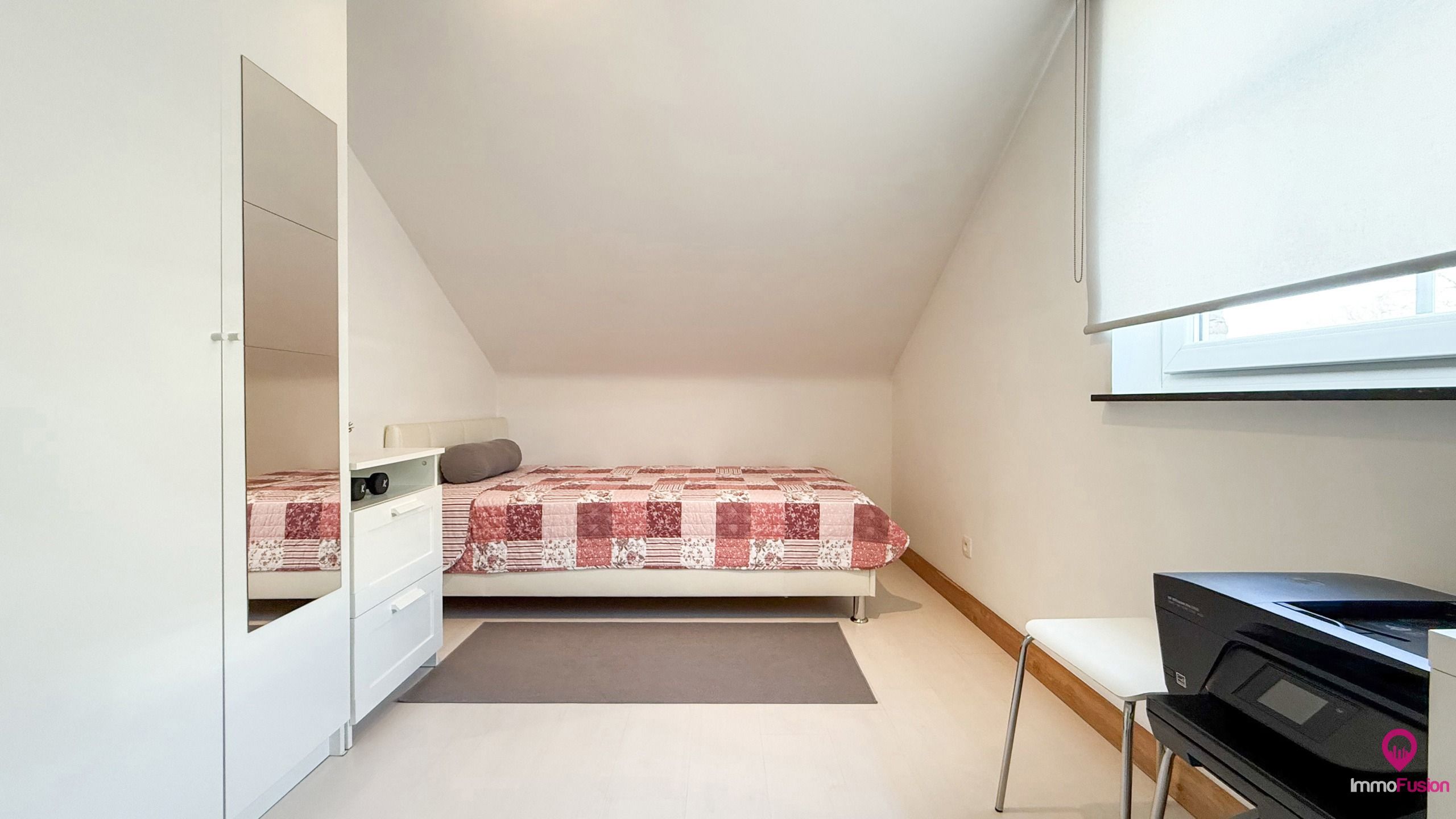 Instapklaar duplex appartement met 3 slaapkamers en terras! foto 21