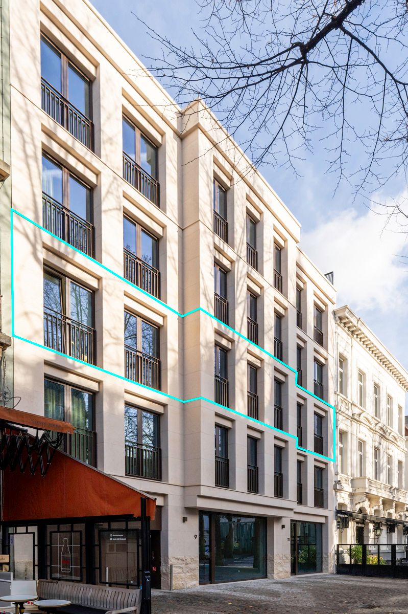 Riant luxe appartement met Parijse charme aan De Graanmarkt foto 18