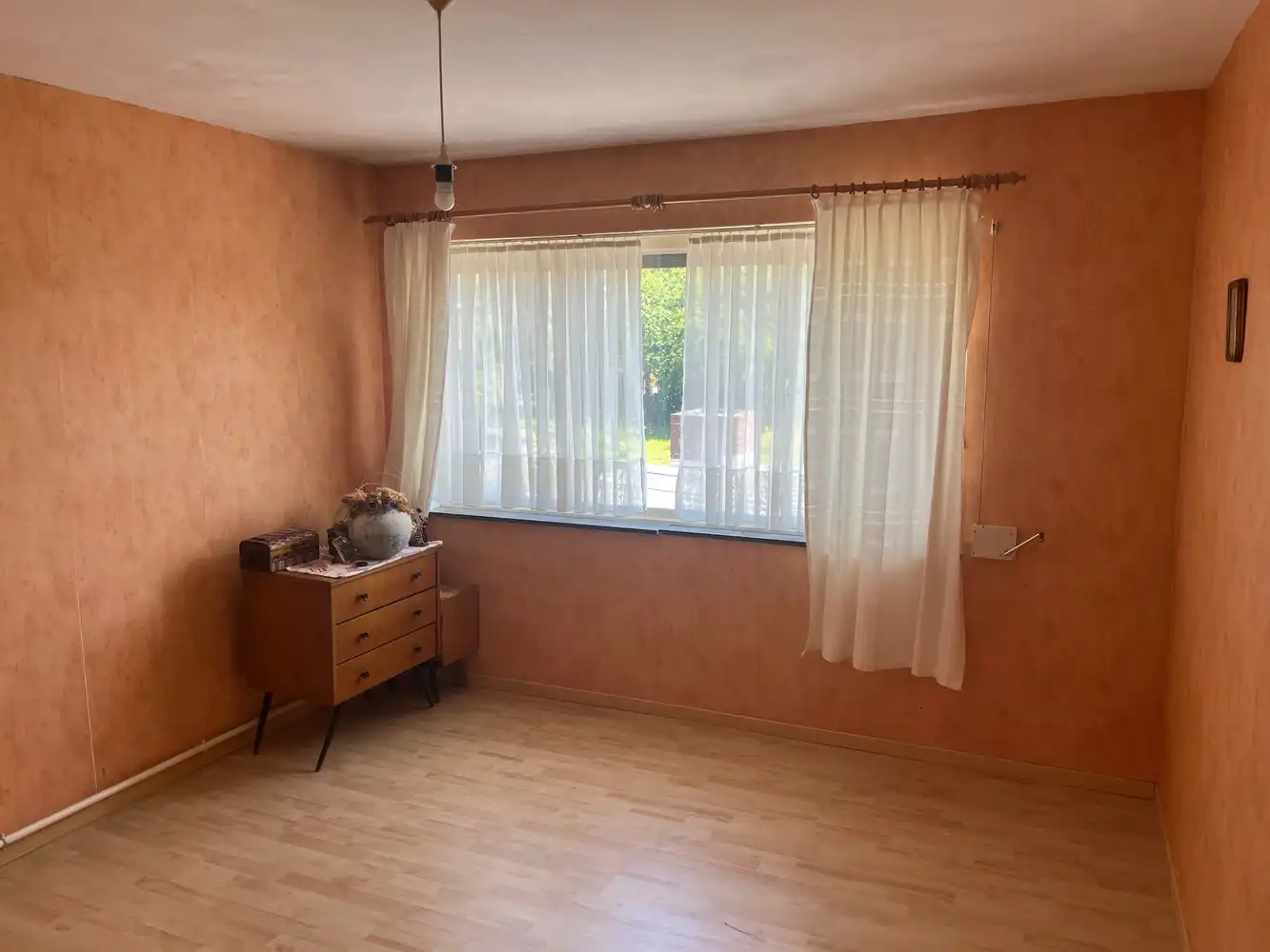 Te renoveren, degelijke halfvrijstaande woning met 3 slk gelegen in het jonge Proosterbos! foto 5